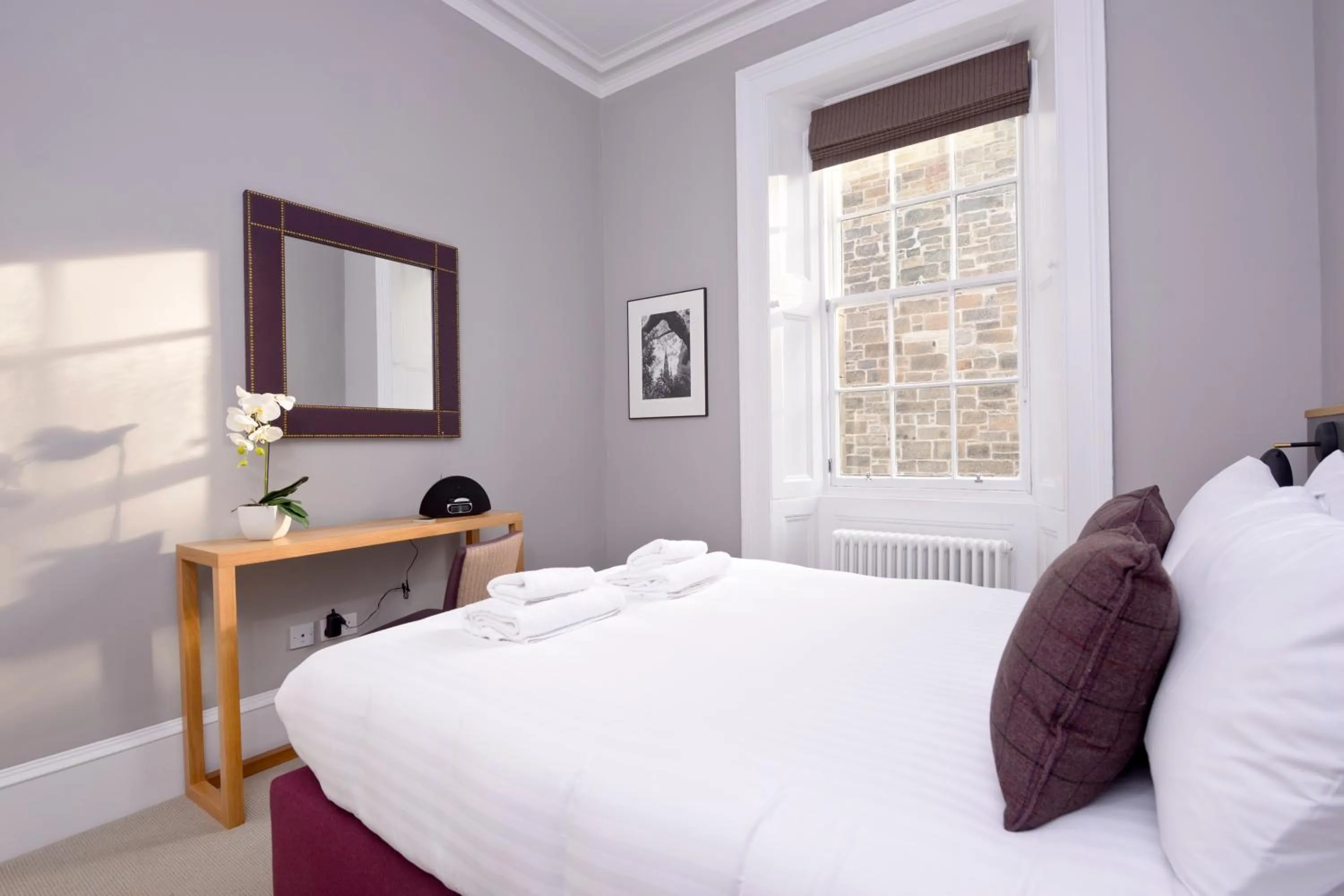 Bedroom, Bed in Destiny Scotland - Distillers House