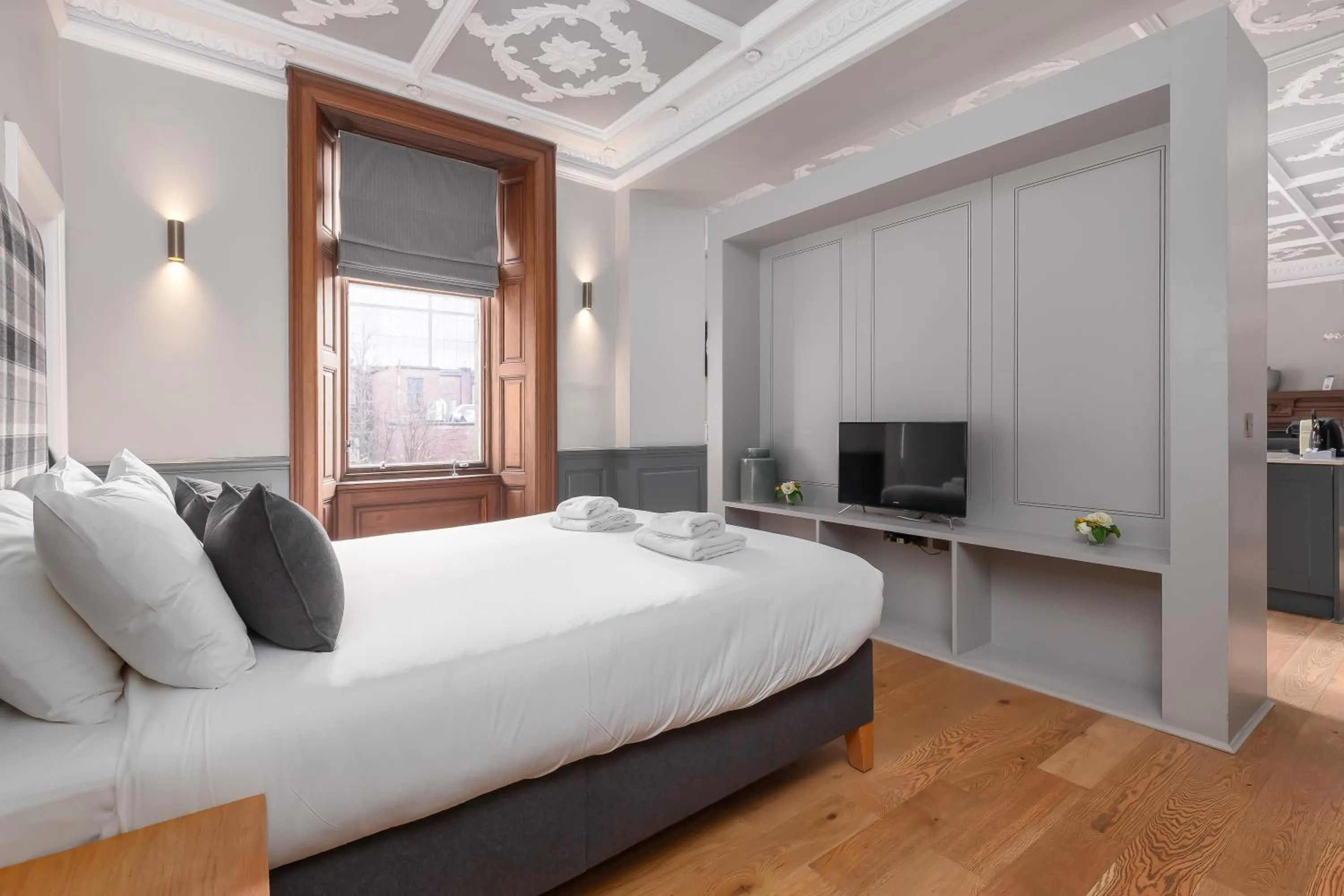 Bed in Destiny Scotland - Distillers House