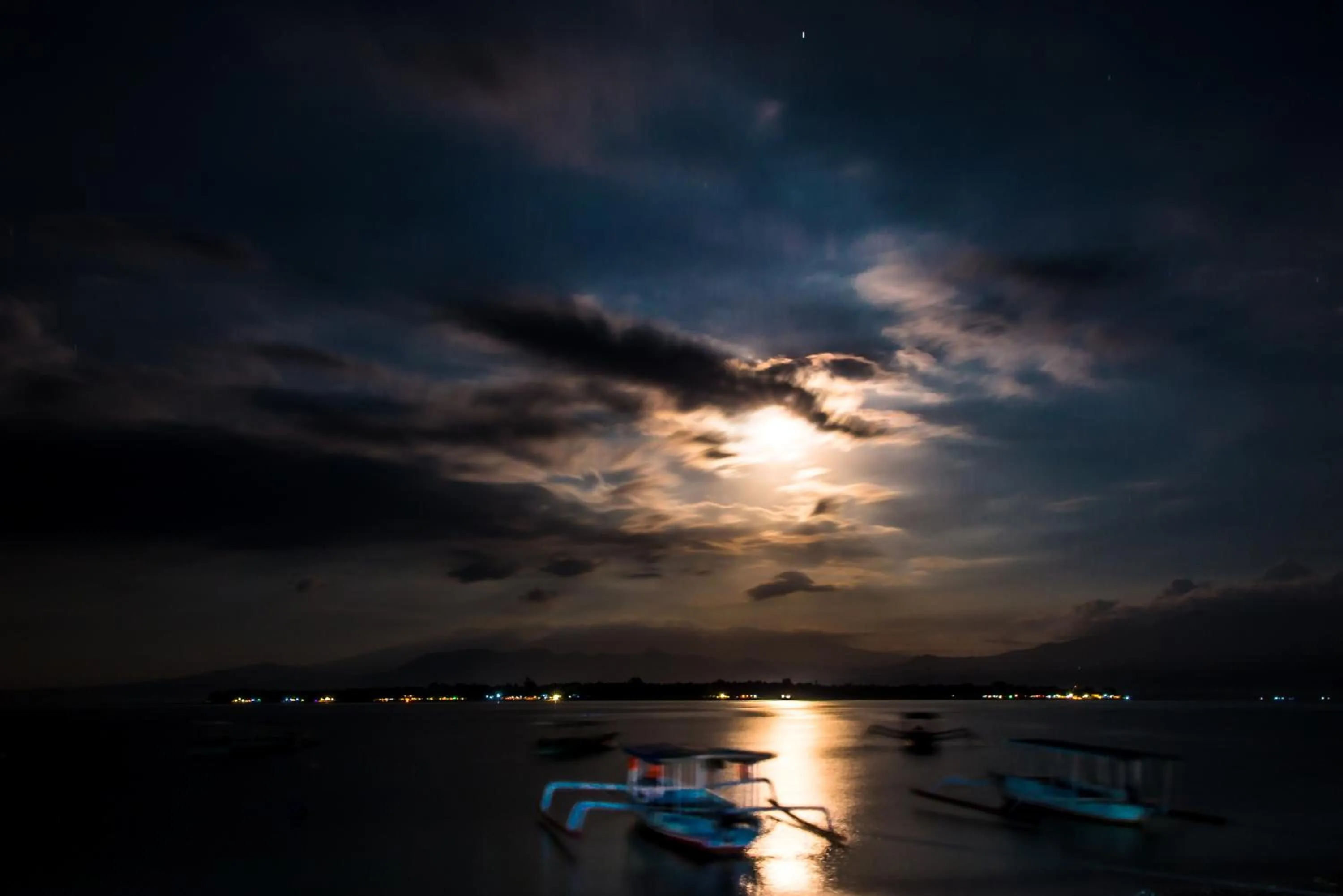 Night in Blue Marlin Dive Resort Trawangan