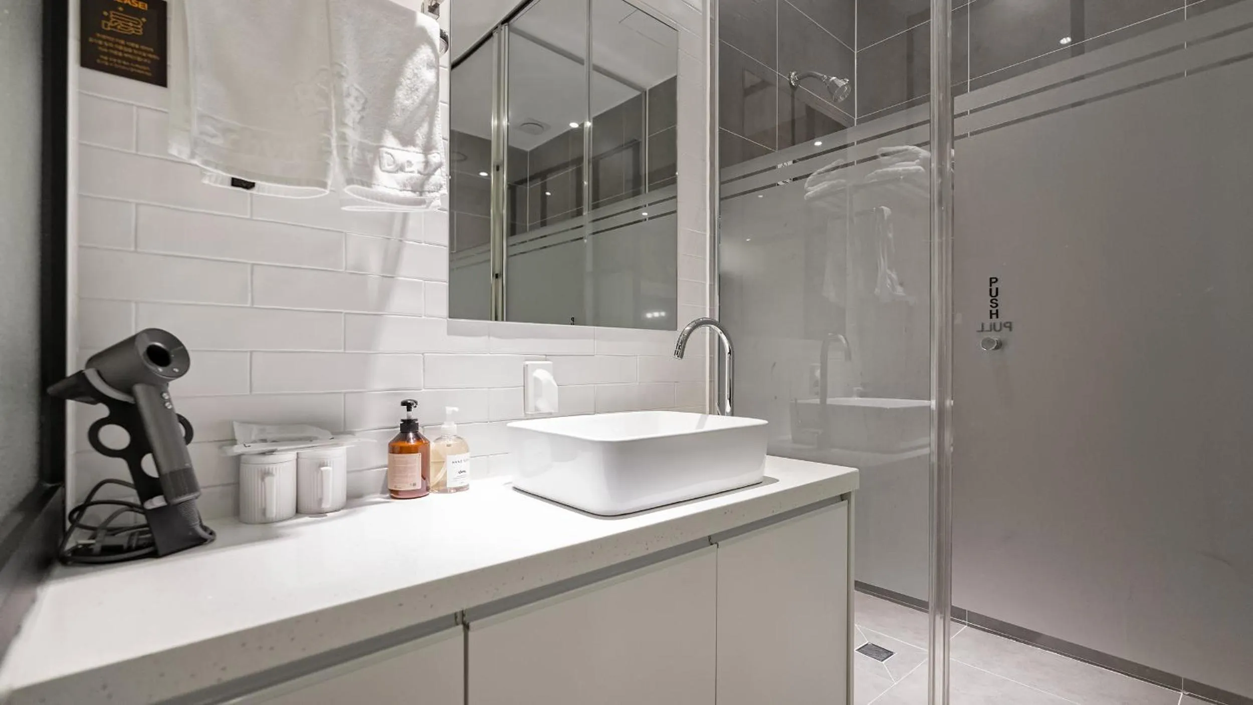 Hotel Schweizer Dorf Cheonan