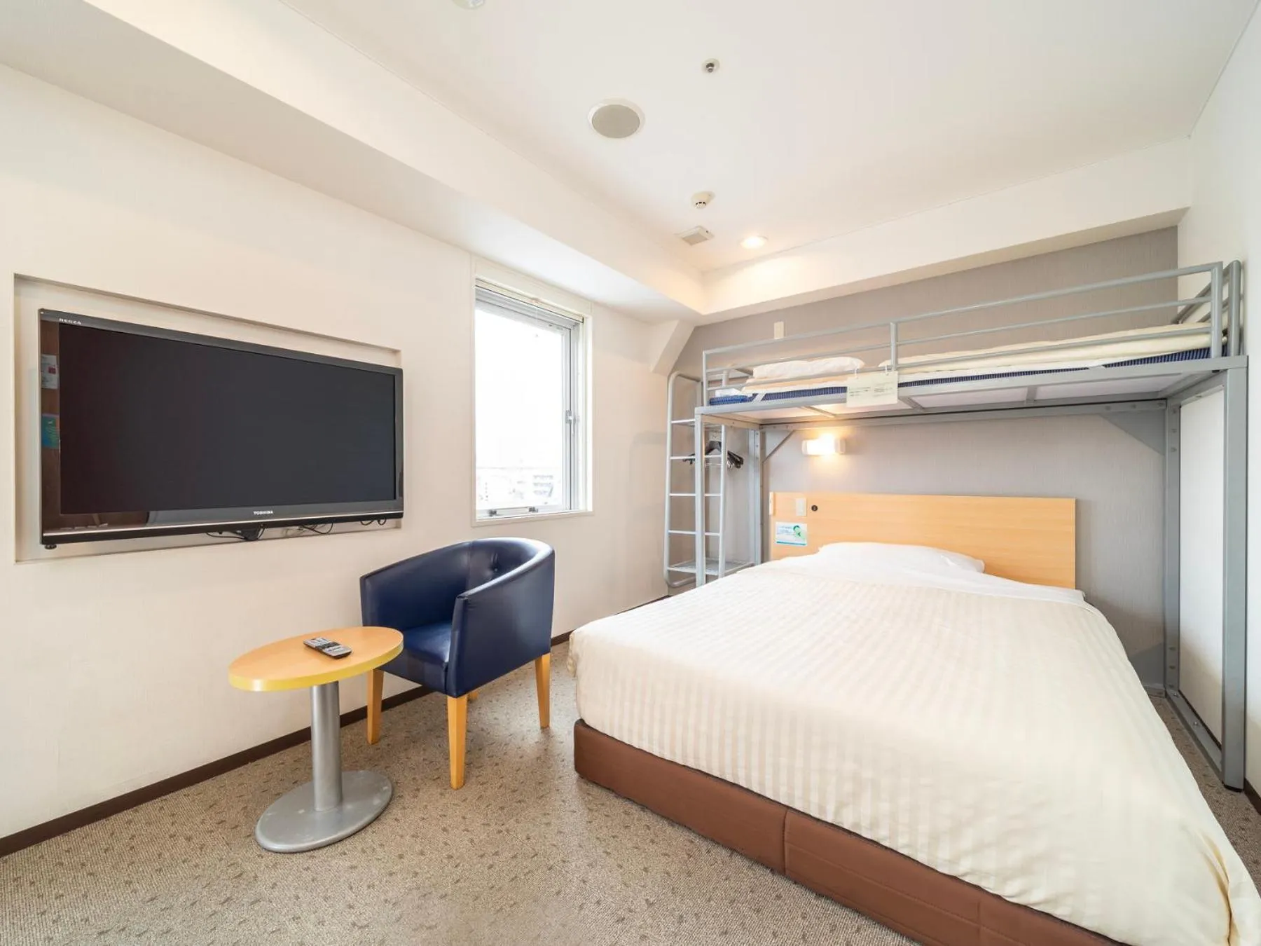 Bed in Super Hotel Ueno-Okachimachi