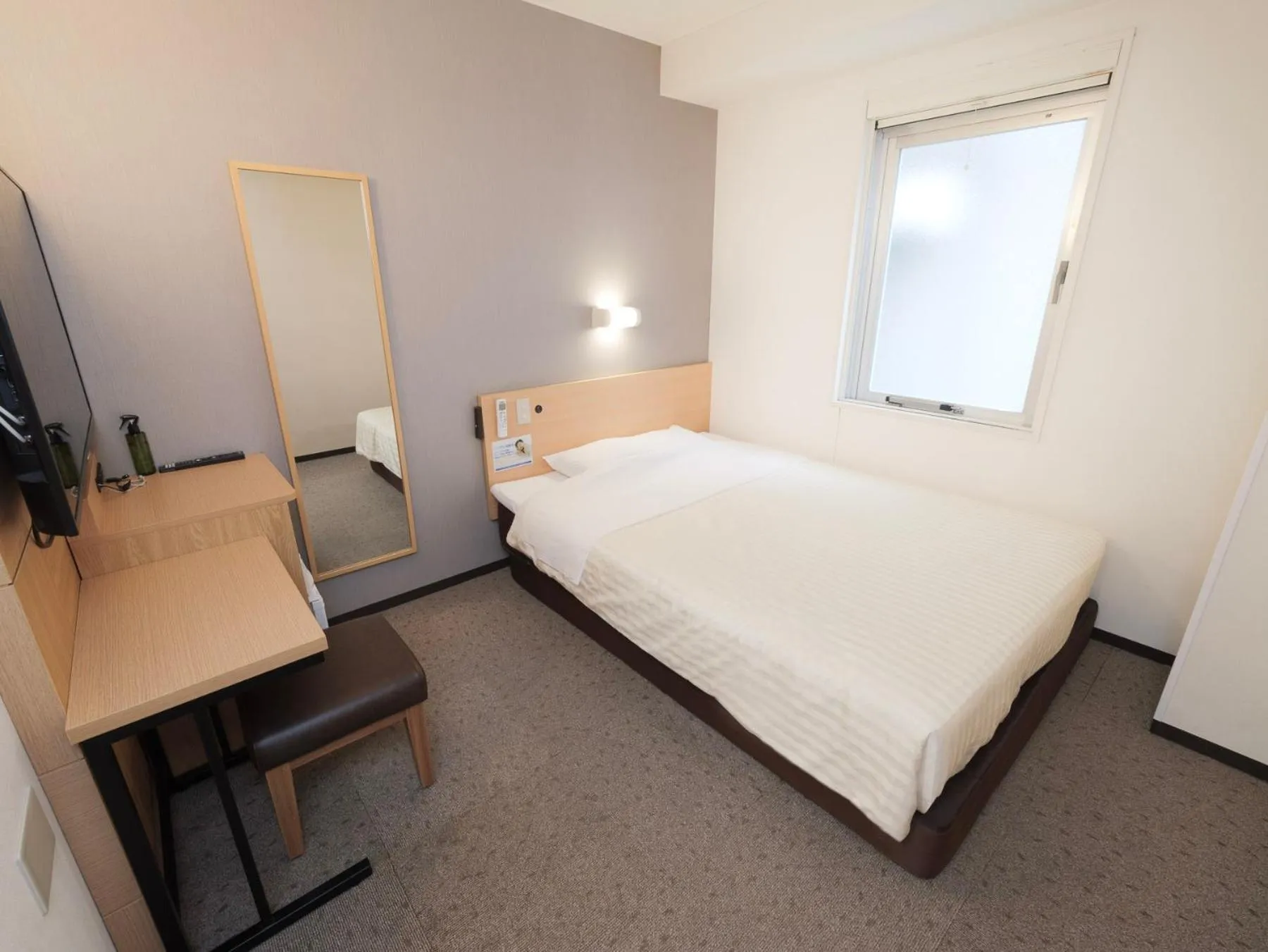 Bed in Super Hotel Ueno-Okachimachi