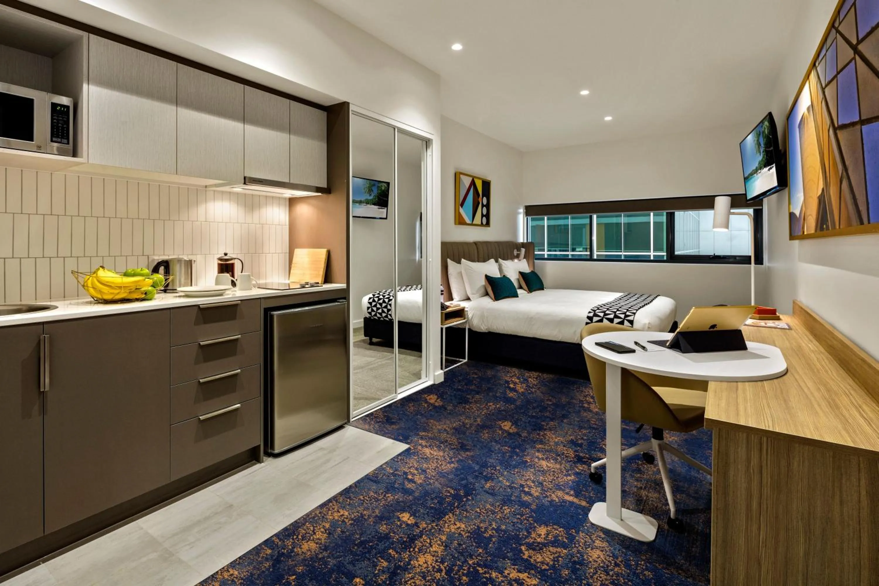 TV and multimedia, Bed in Quest Macquarie Park