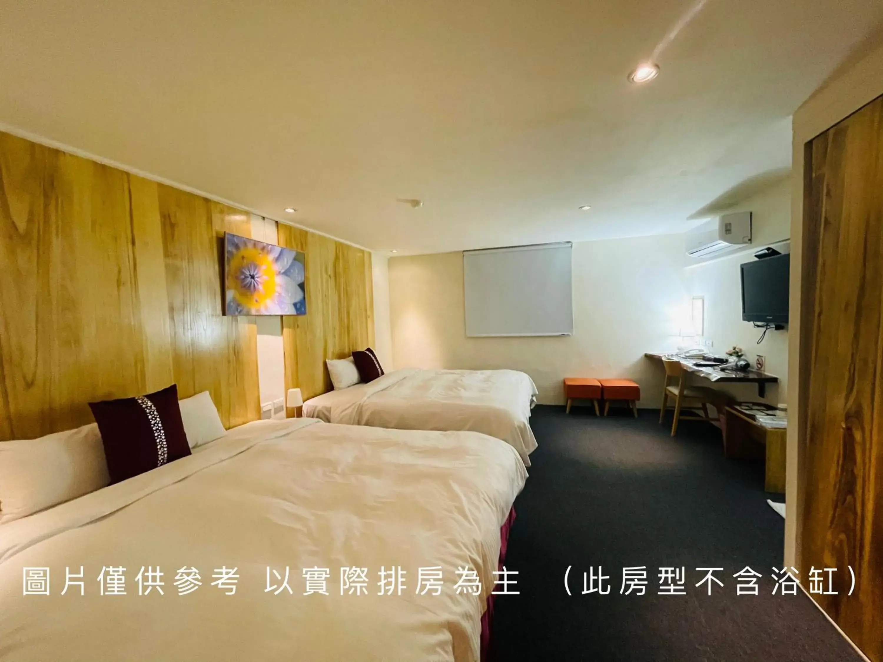 Deluxe Double or Twin Room in River Hotel Deluxe Double or Twin Room in River Hotel