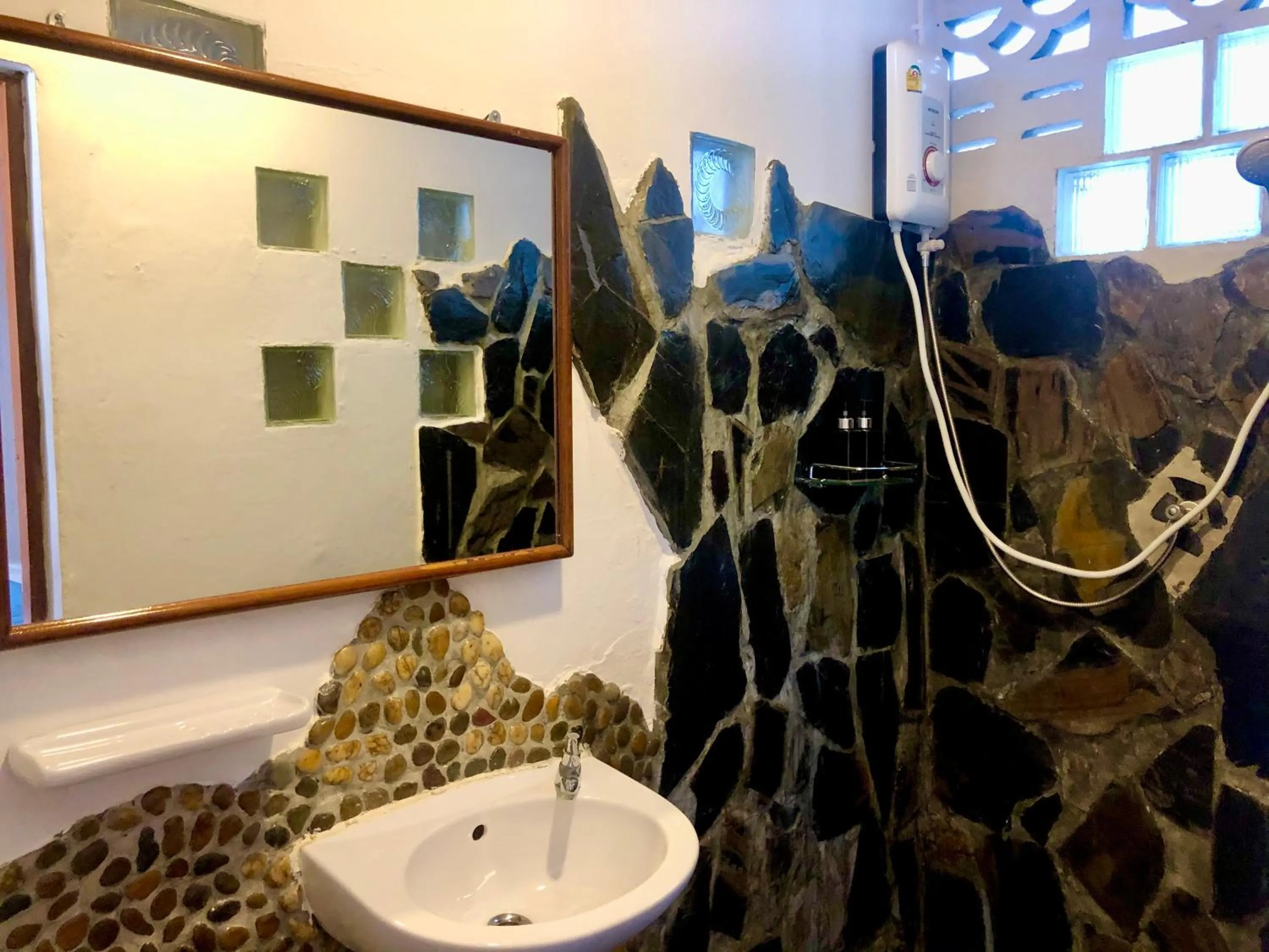 Bathroom in Baan Chan Lay Koh Chang