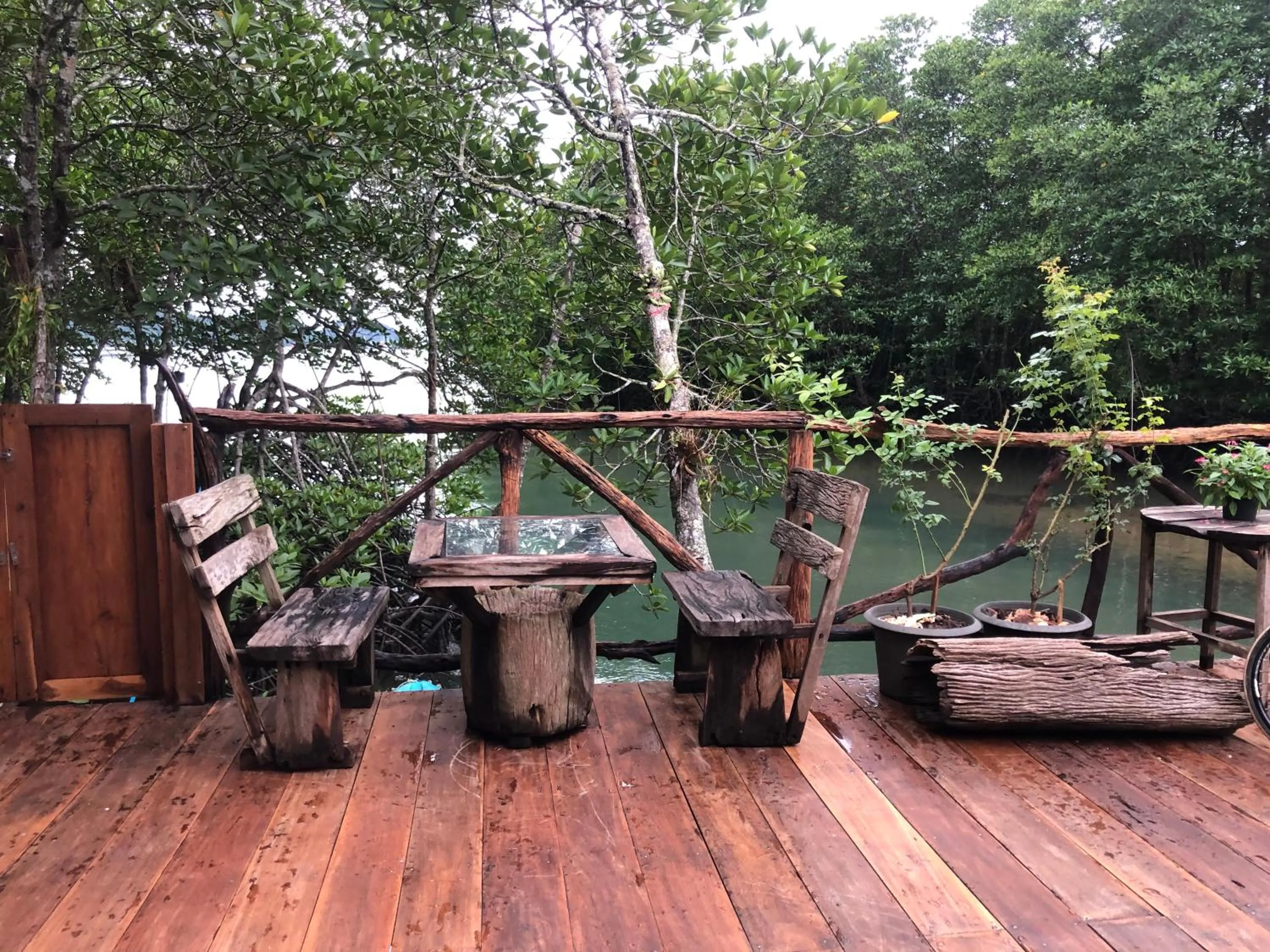 Property building in Baan Chan Lay Koh Chang