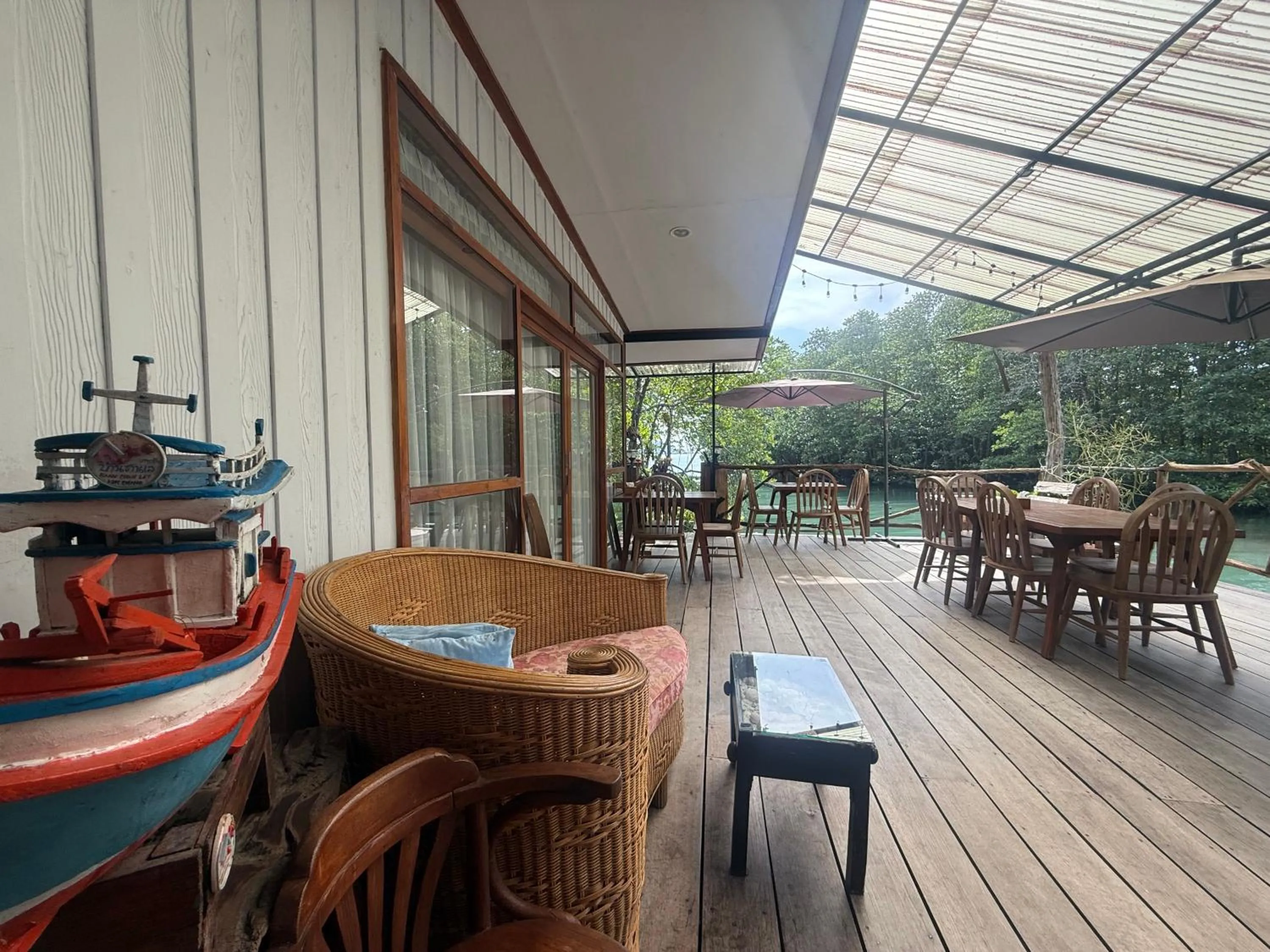 Restaurant/places to eat in Baan Chan Lay Koh Chang