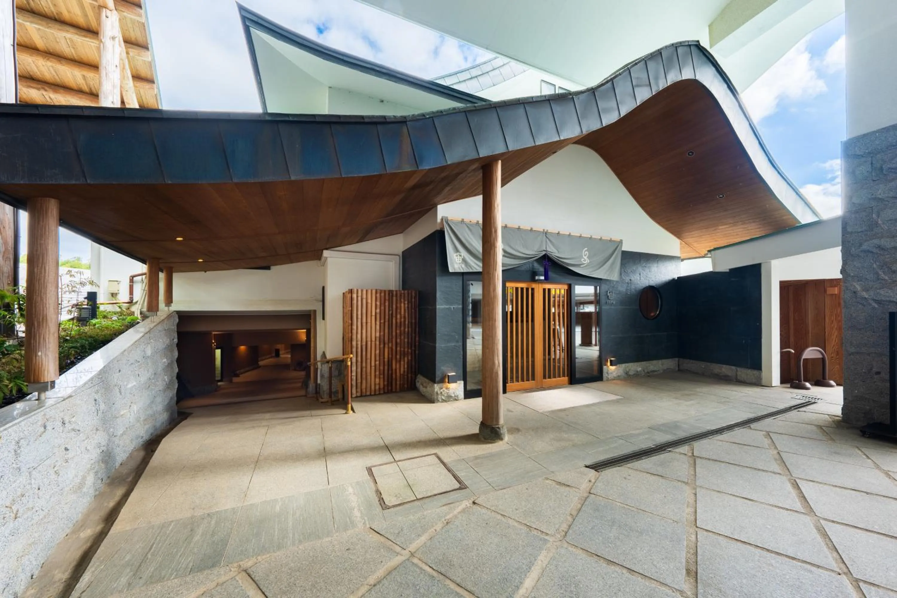 Property building in Kannawaen