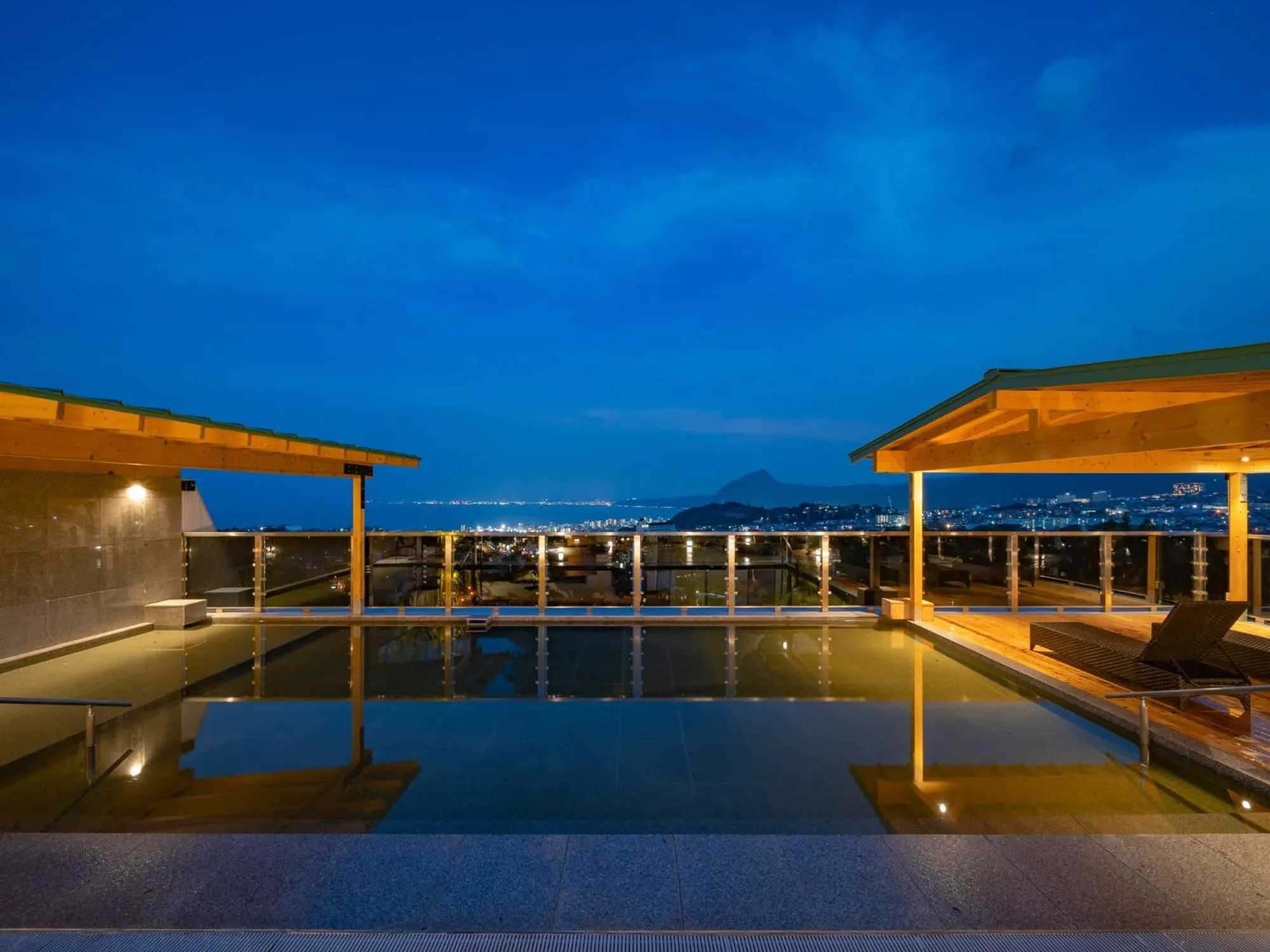 Hot Spring Bath in Kannawaen