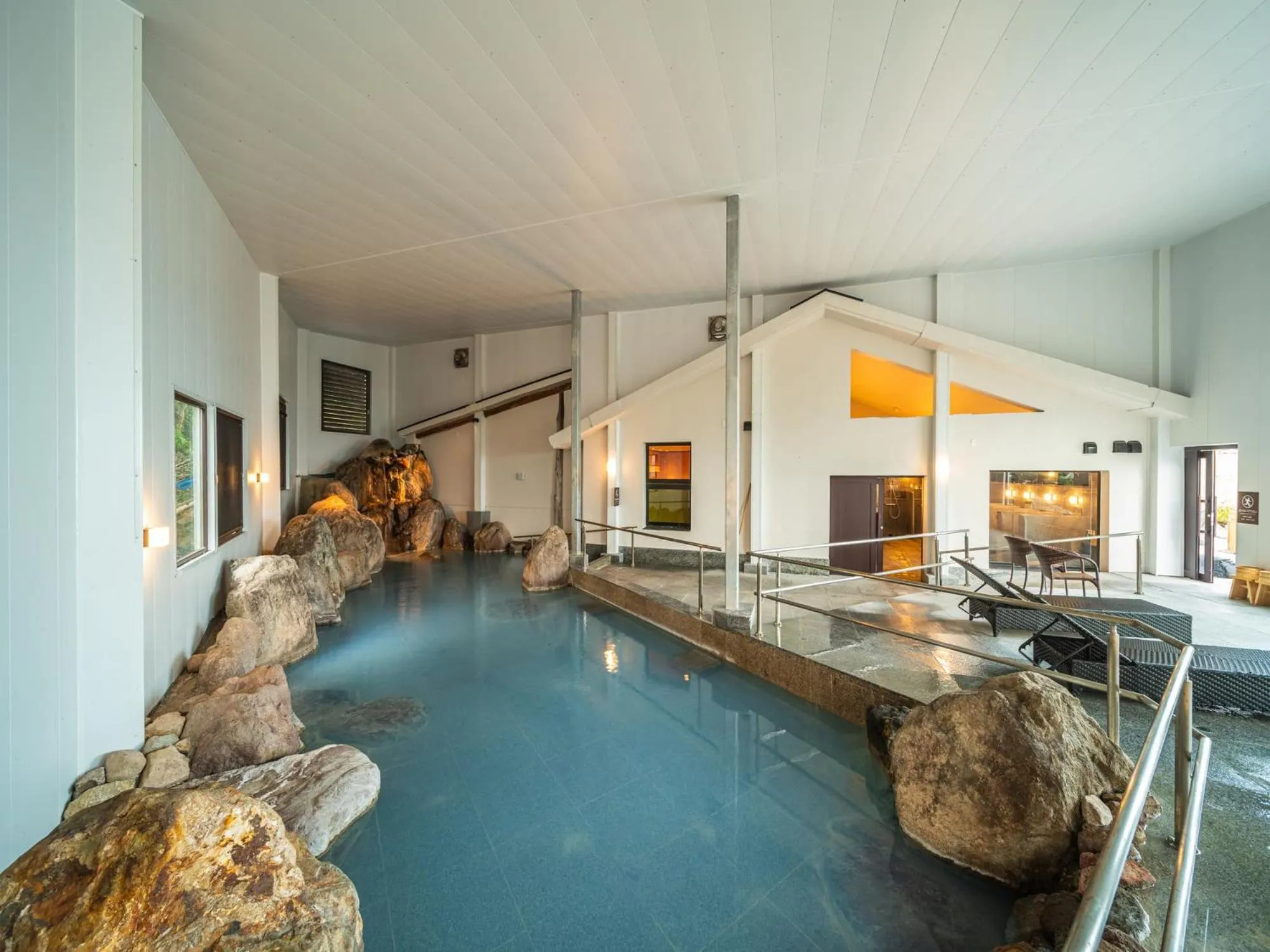 Public Bath in Kannawaen