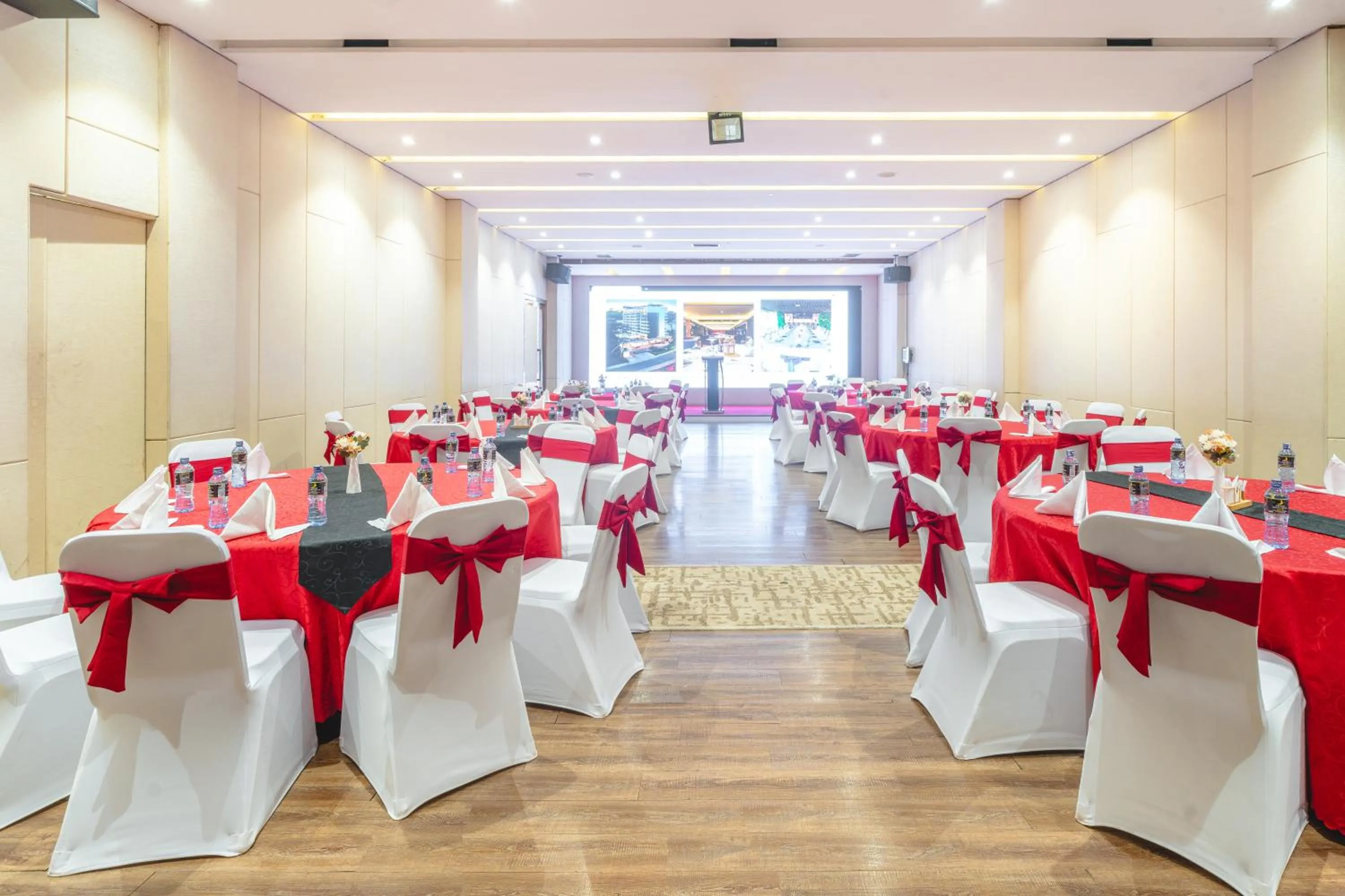 Meeting/conference room in Swiss Lenana Mount Hotel