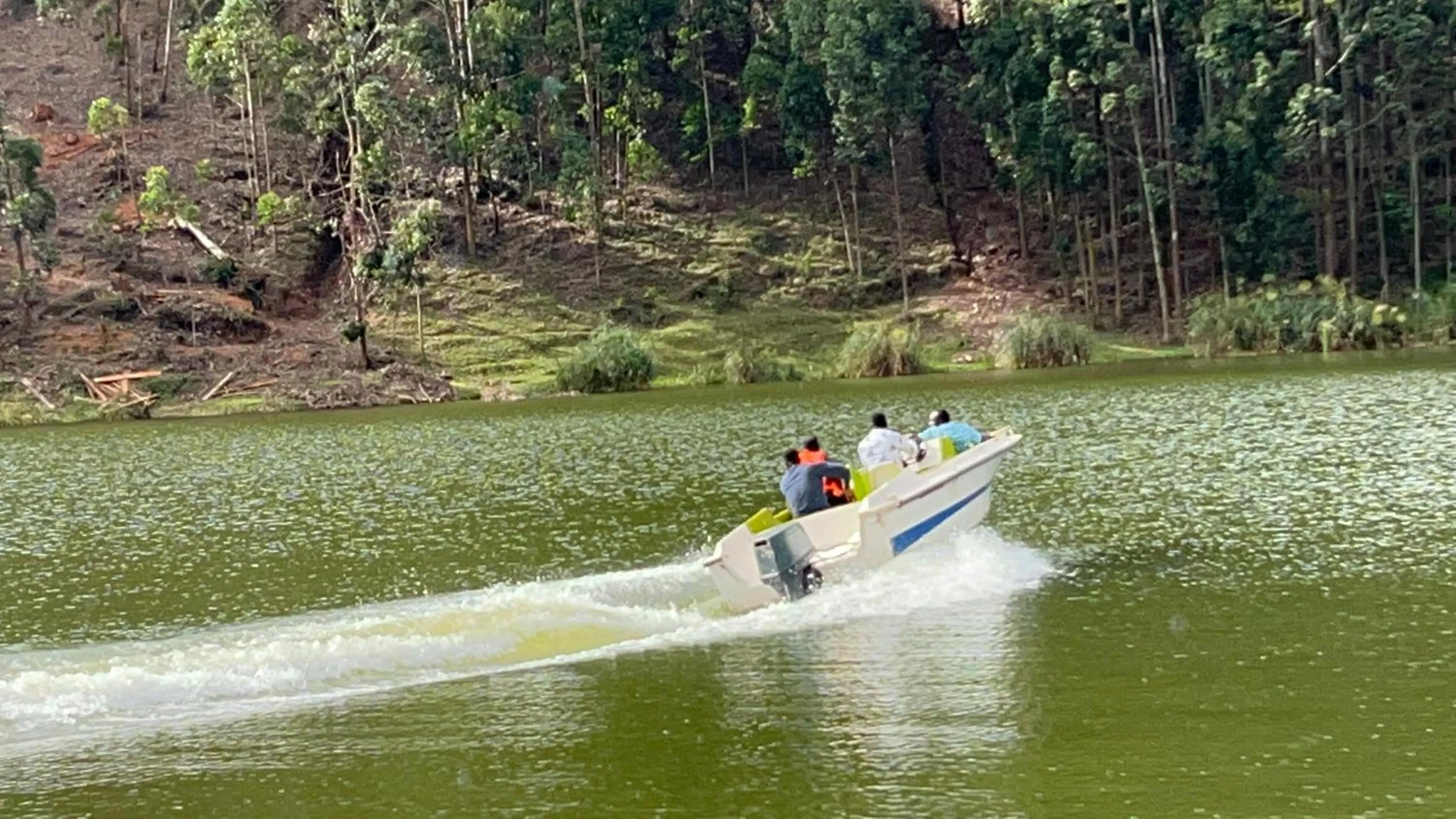 People in Lake Bunyonyi Rock Resort