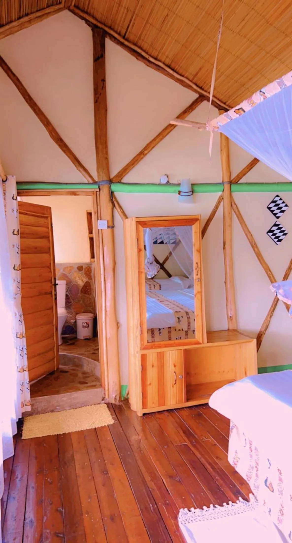 Bathroom in Lake Bunyonyi Rock Resort