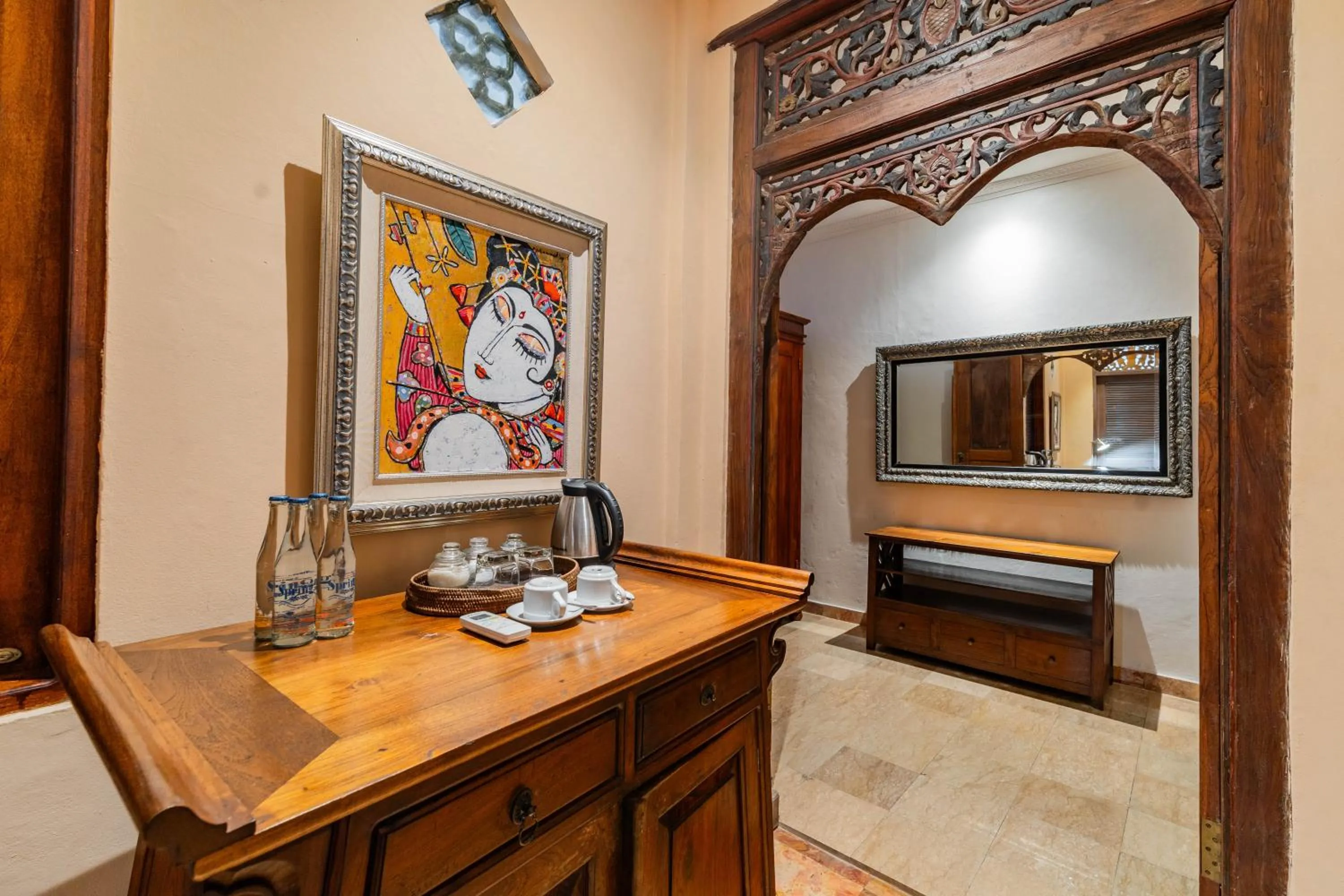 Dining area in Honeymoon Guesthouse