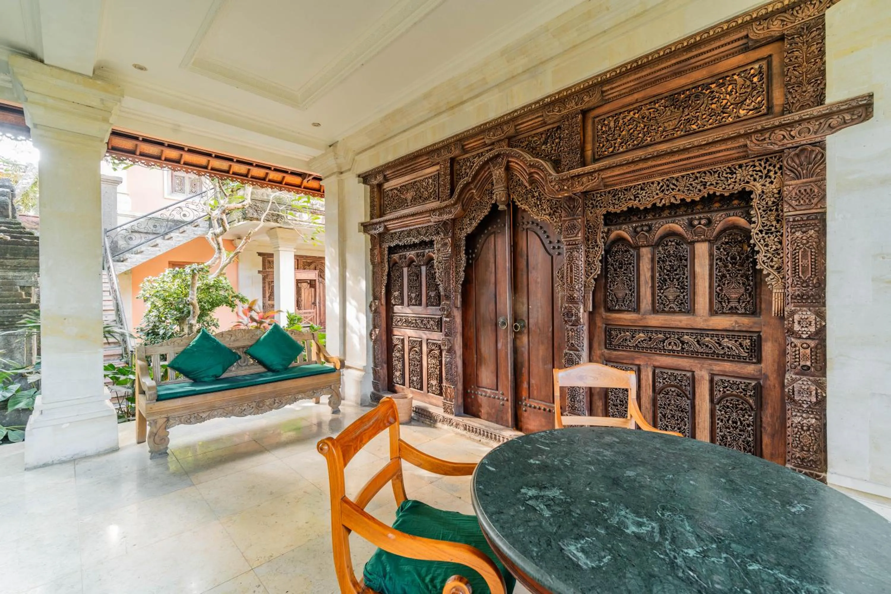 Patio in Honeymoon Guesthouse