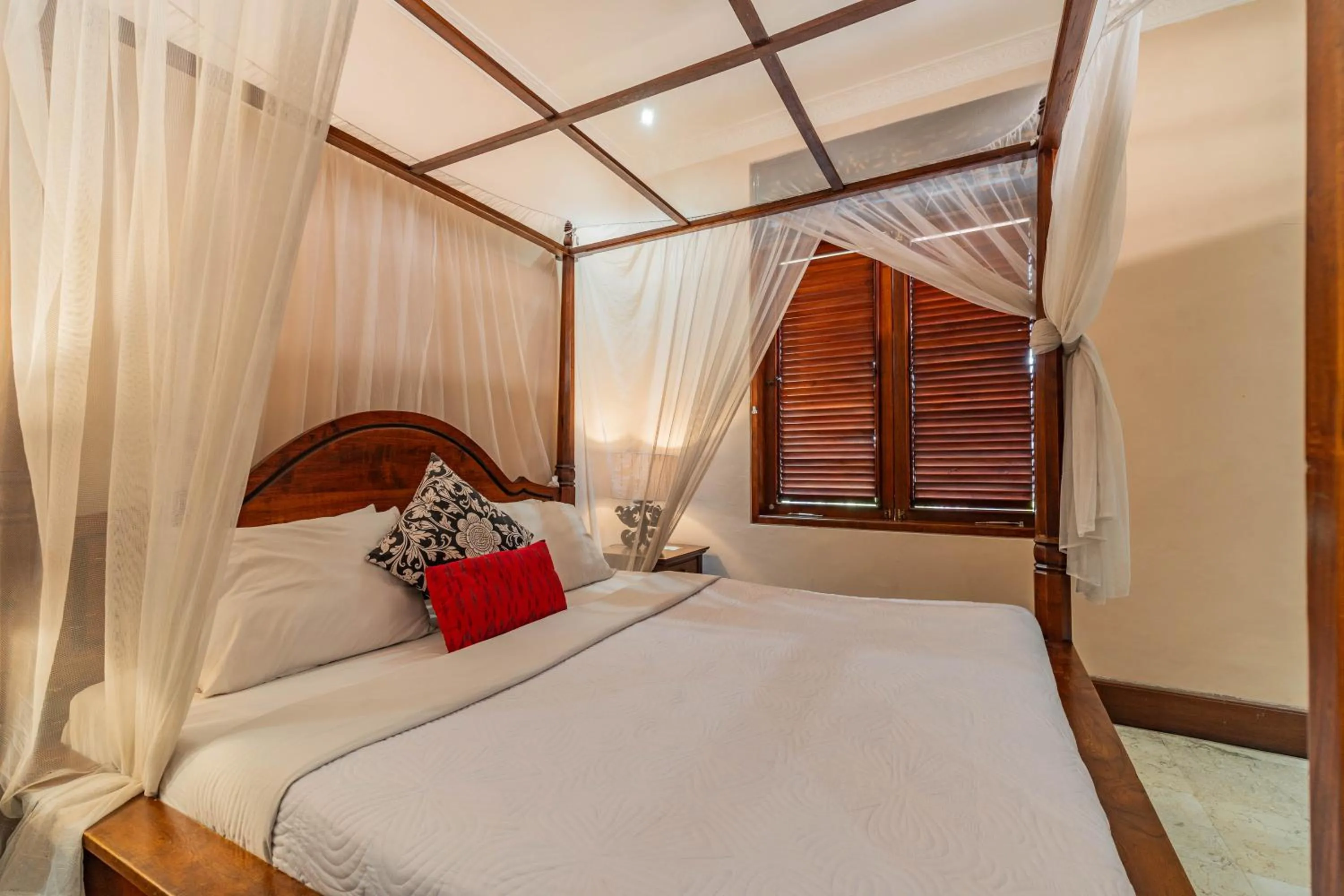 Bedroom, Bed in Honeymoon Guesthouse