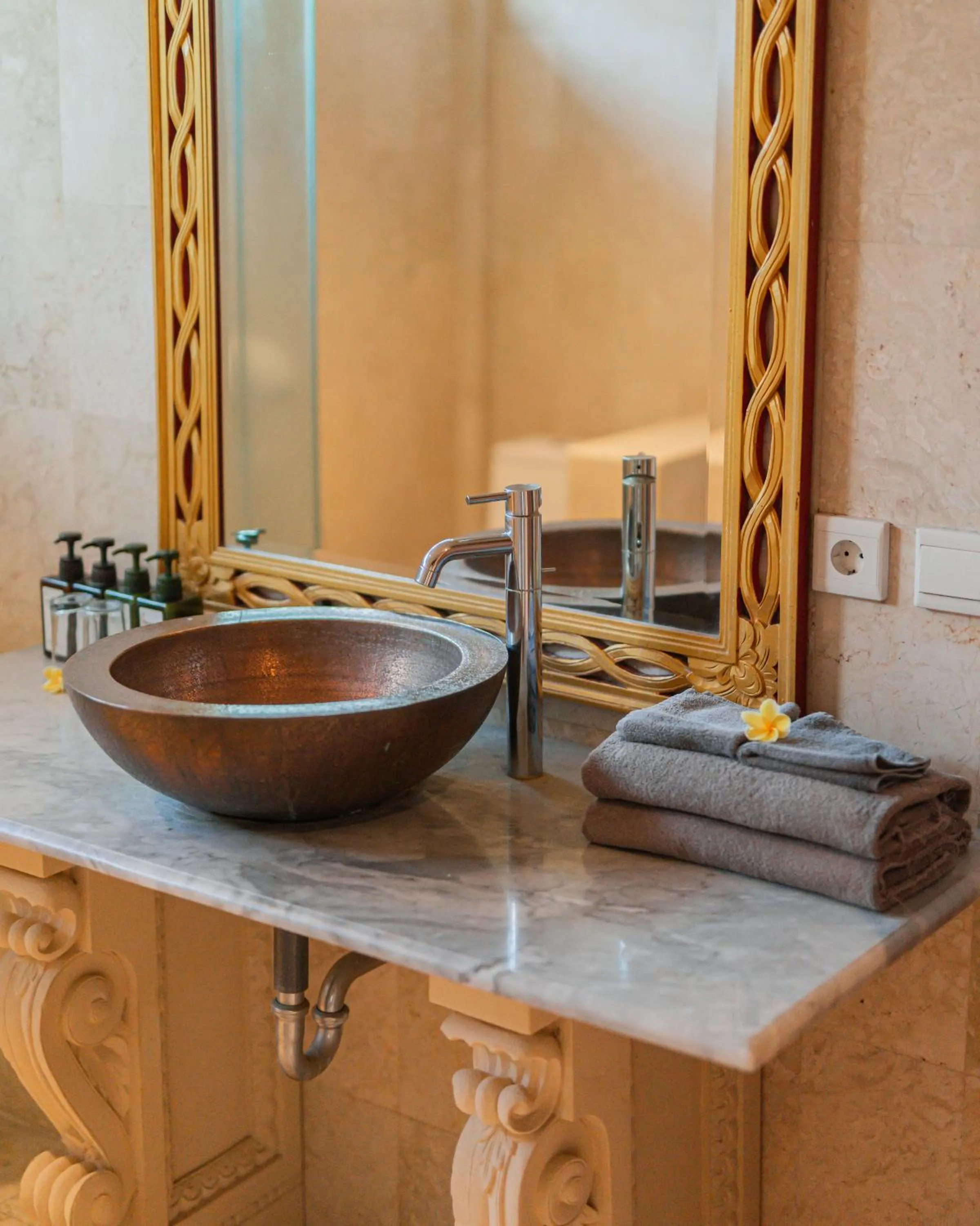 Bathroom in Honeymoon Guesthouse