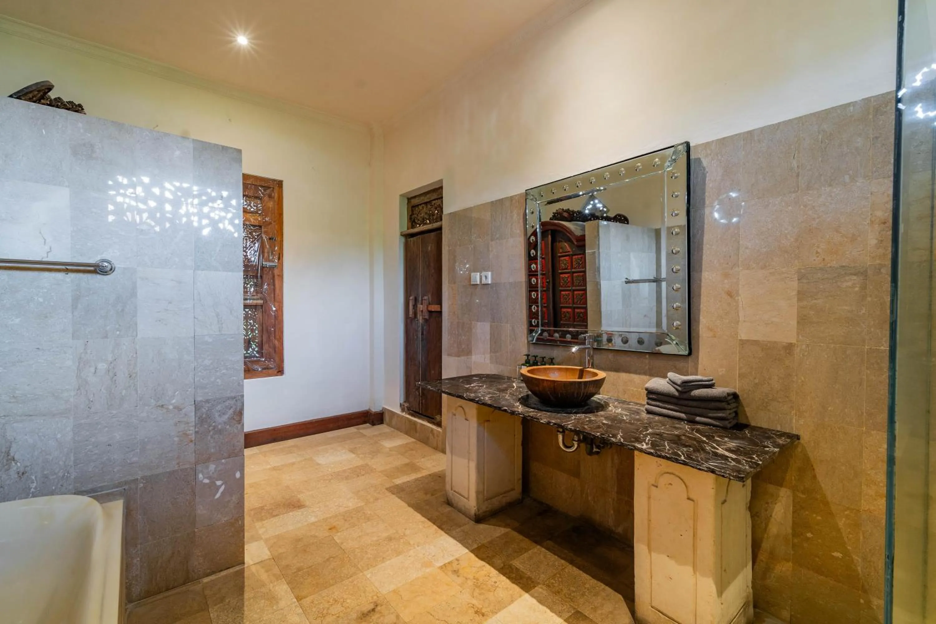 Bathroom in Honeymoon Guesthouse