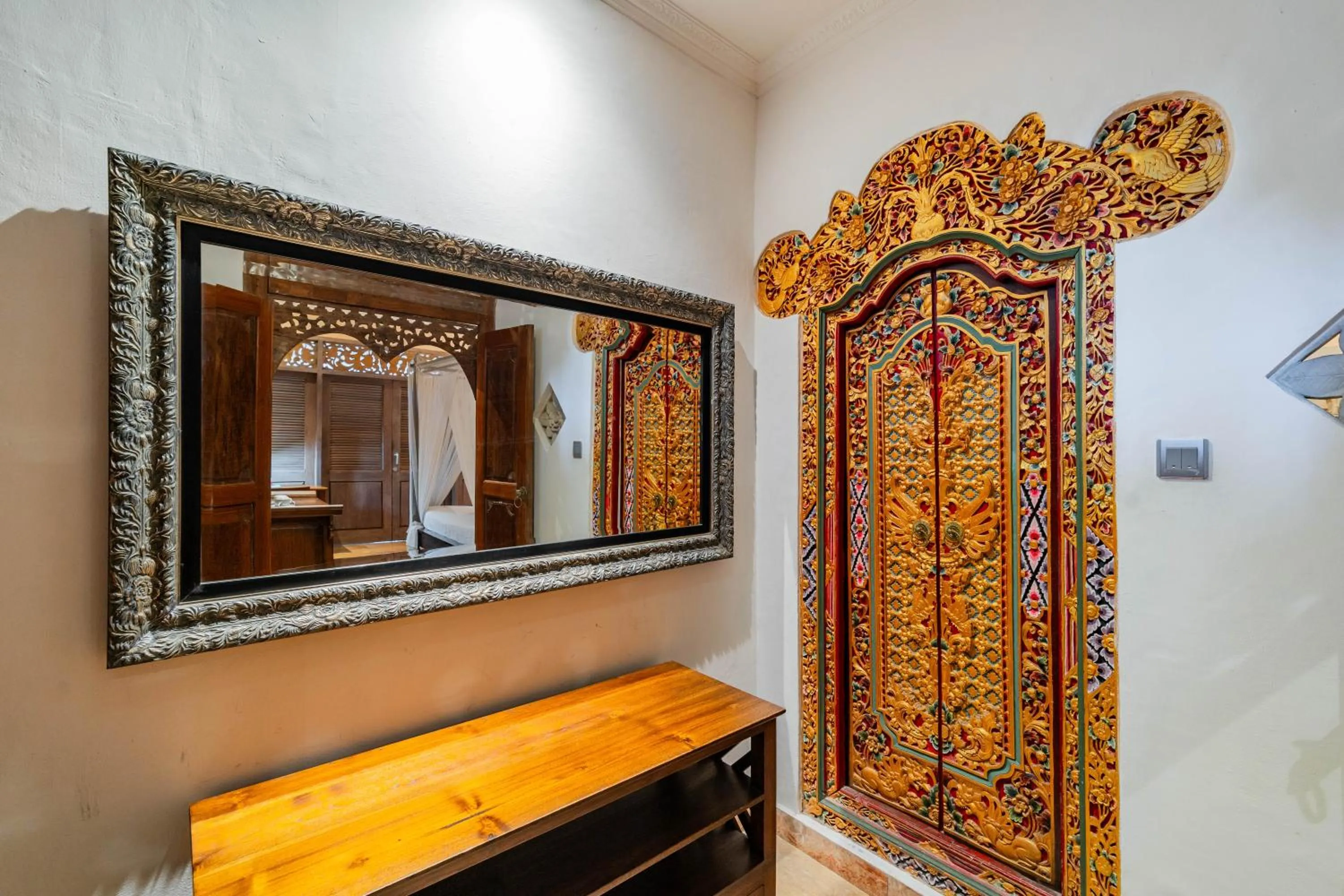 Decorative detail in Honeymoon Guesthouse