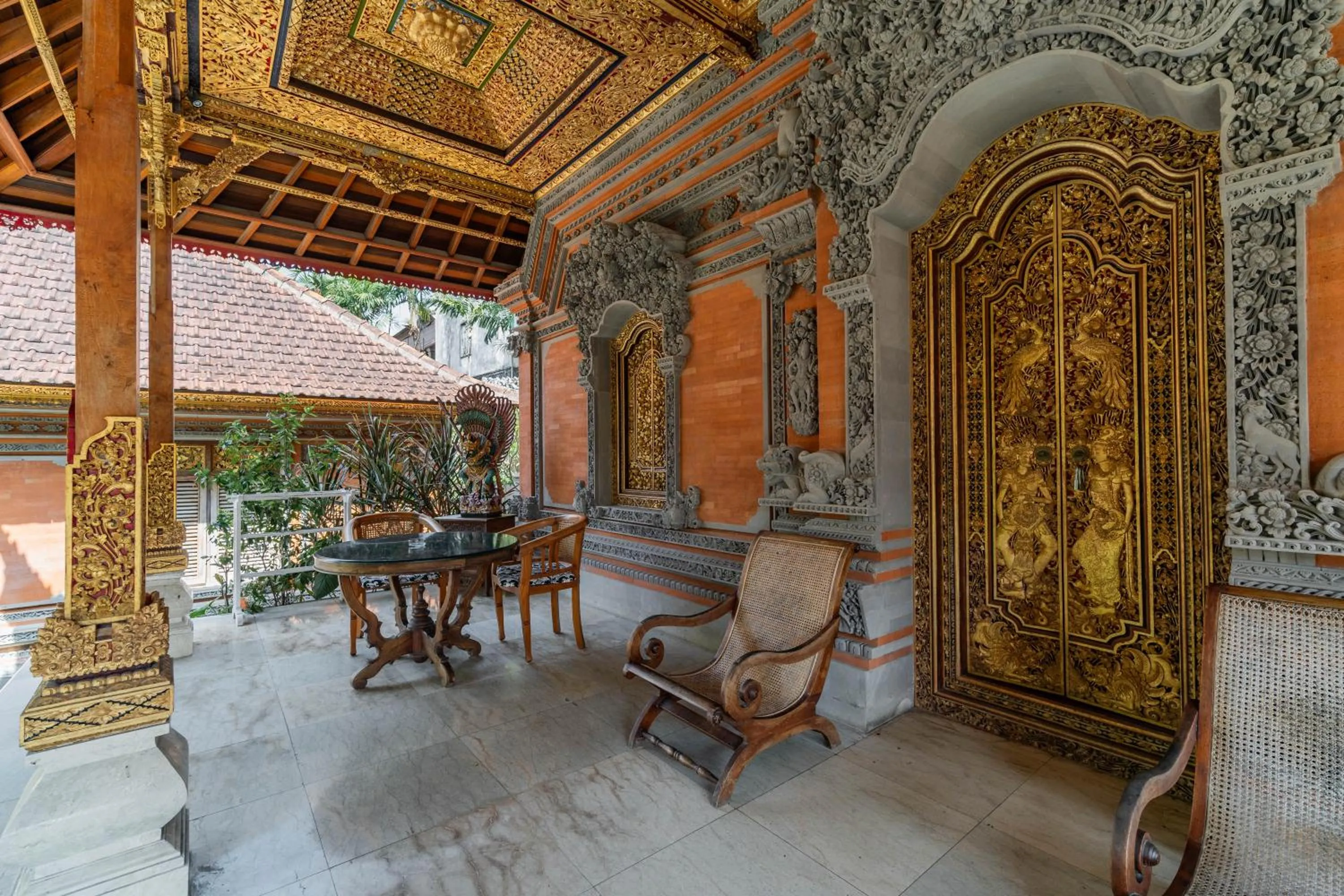 Seating area in Honeymoon Guesthouse