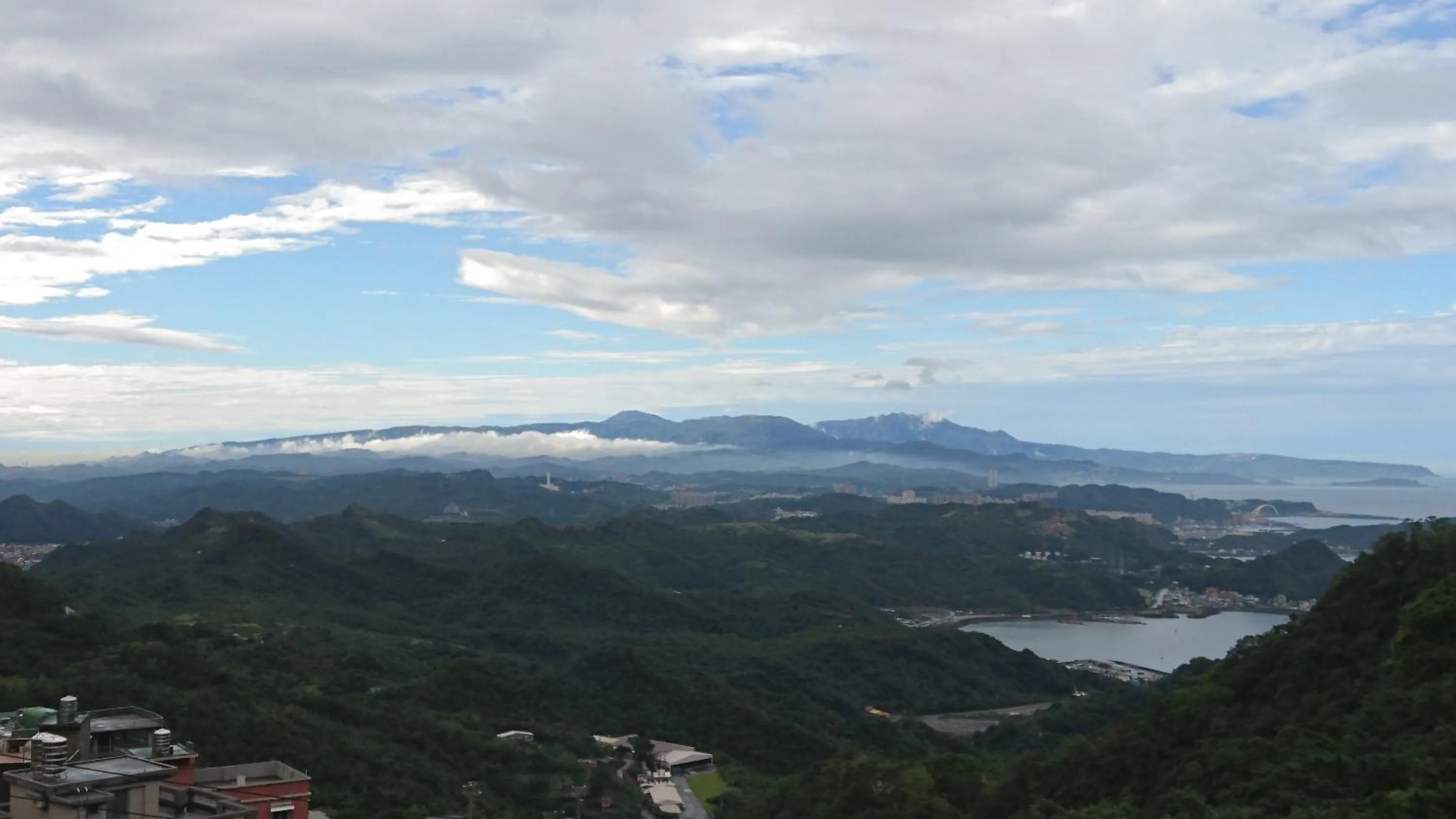 Day in Way Young House