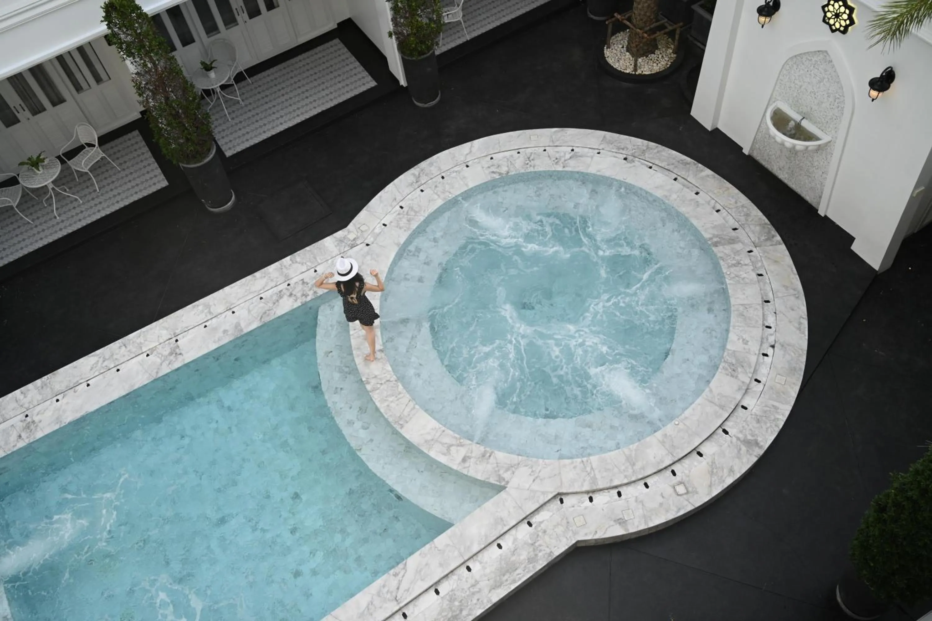 Swimming pool in Noursabah Pattaya