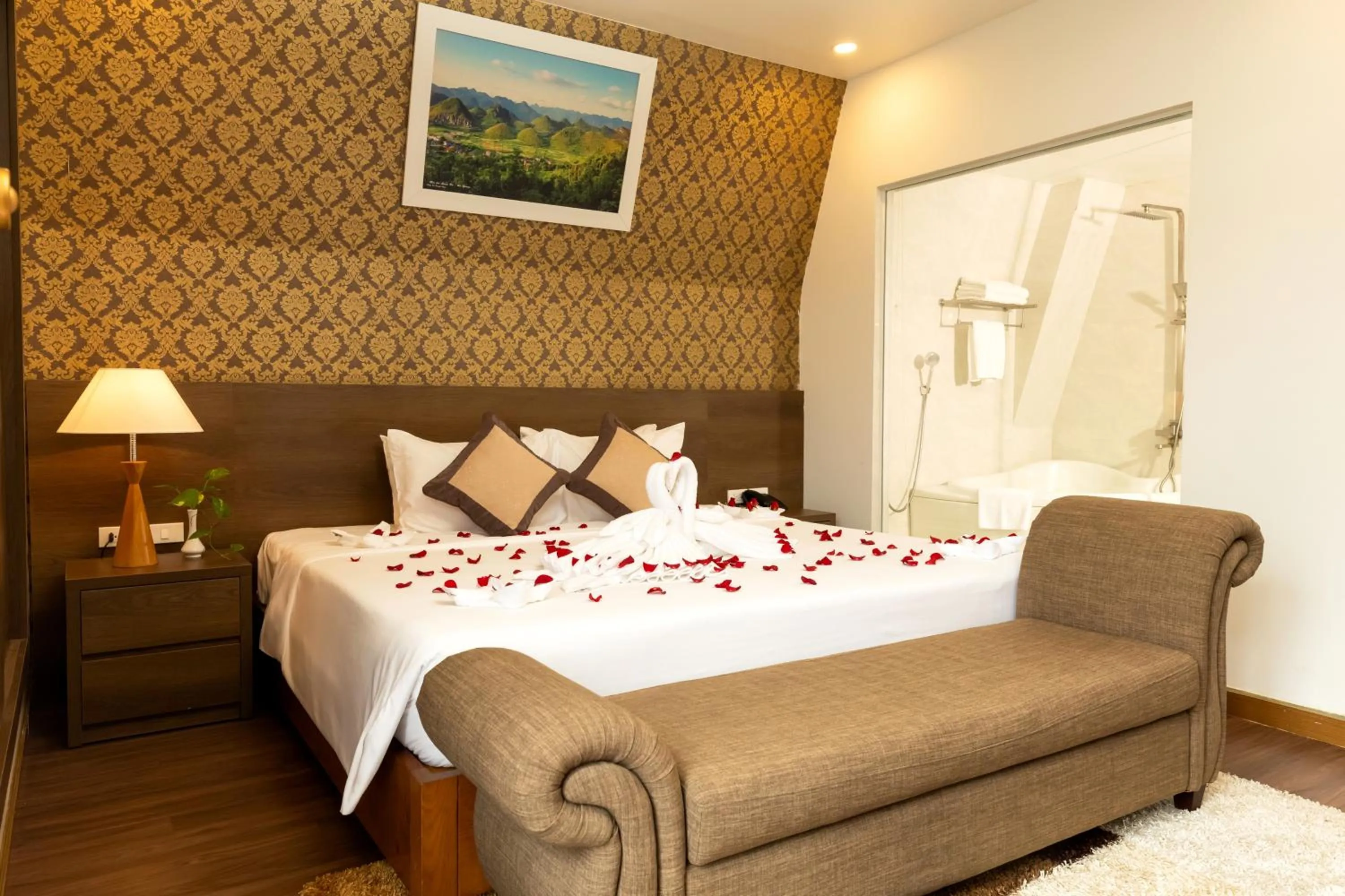 Photo of the whole room, Bed in Luxor Boutique Hotel Phu Quoc