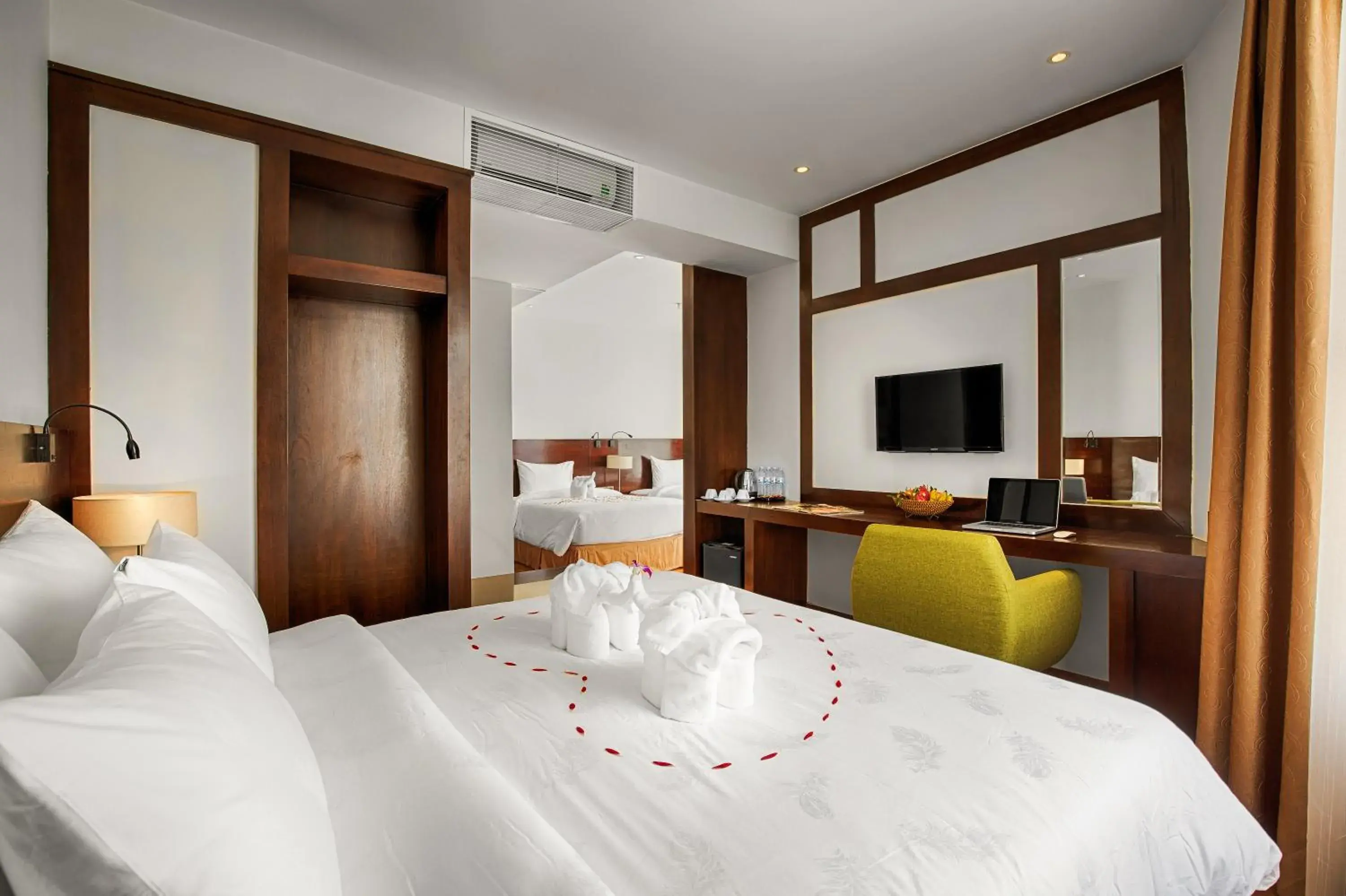 Sofia Suite Hotel Danang Sofia Suite Hotel Danang