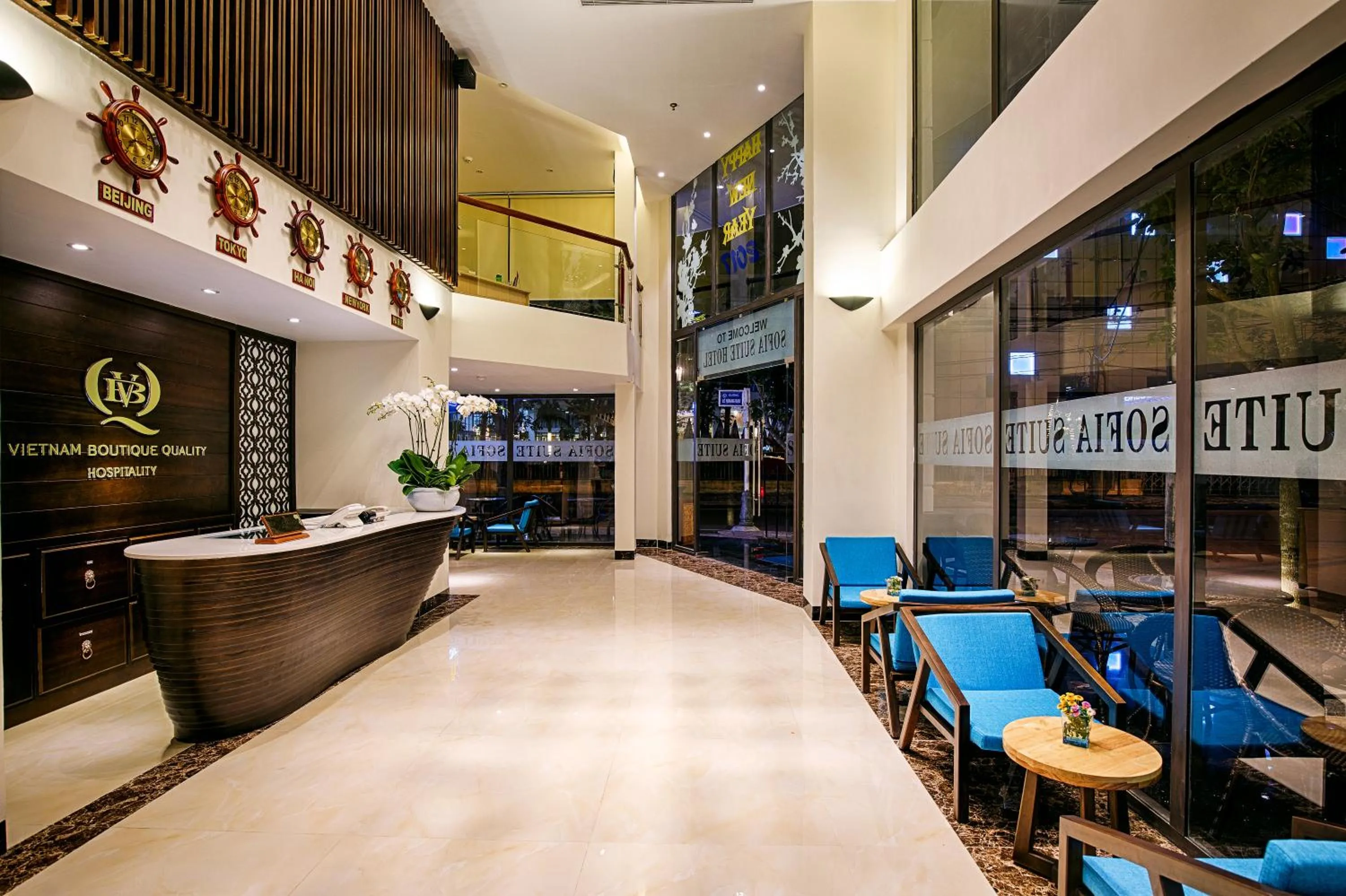 Lobby or reception in Sofia Suite Hotel & Spa Danang - Free Craft Beer and 20 minute Spa per room