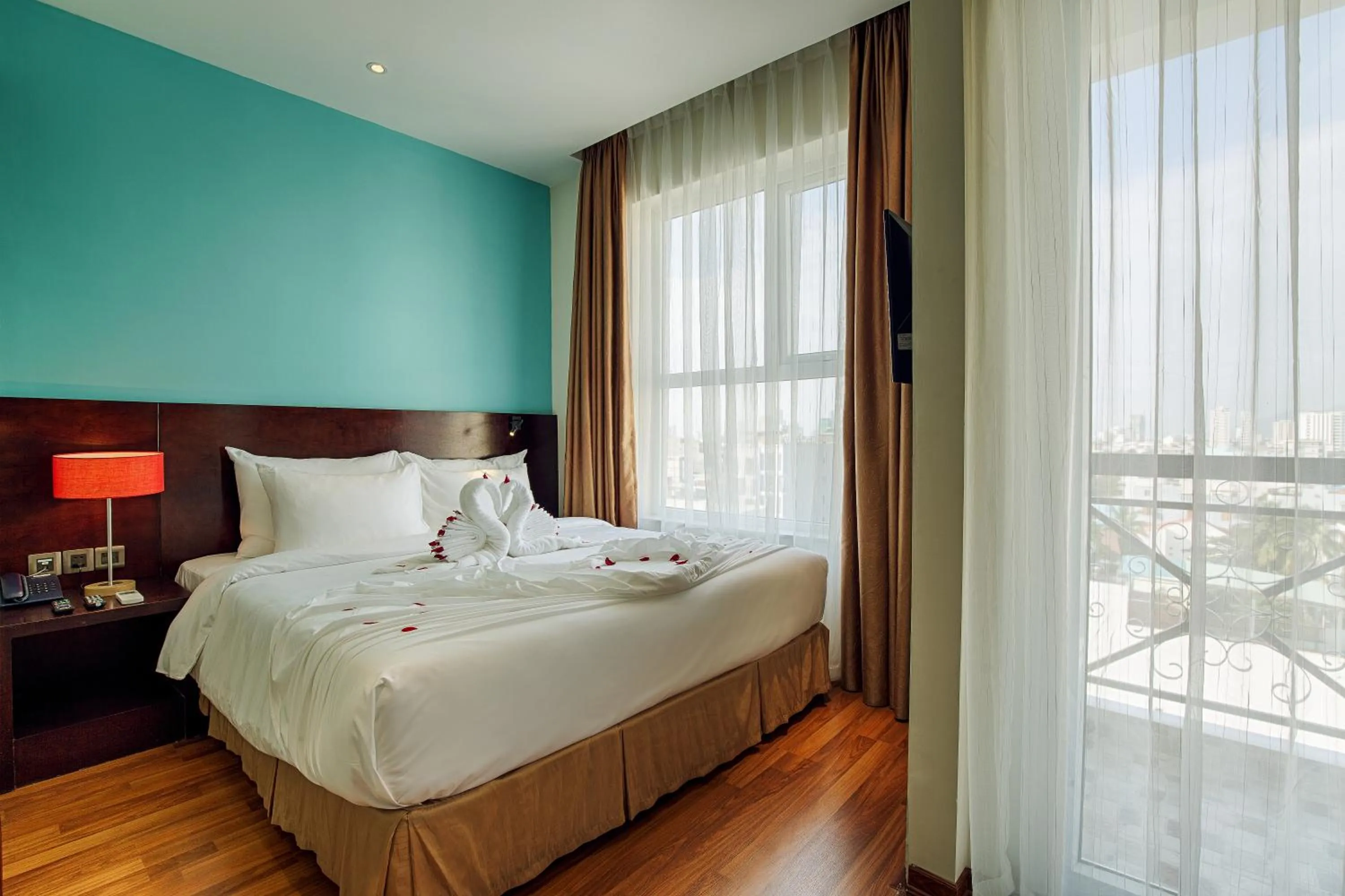 Photo of the whole room, Bed in Sofia Suite Hotel & Spa Danang - Free Craft Beer and 20 minute Spa per room