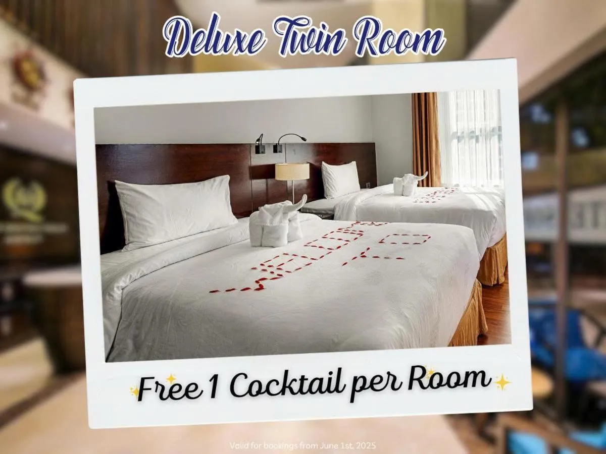 Bed in Sofia Suite Hotel & Spa Danang - Free Craft Beer and 20 minute Spa per room