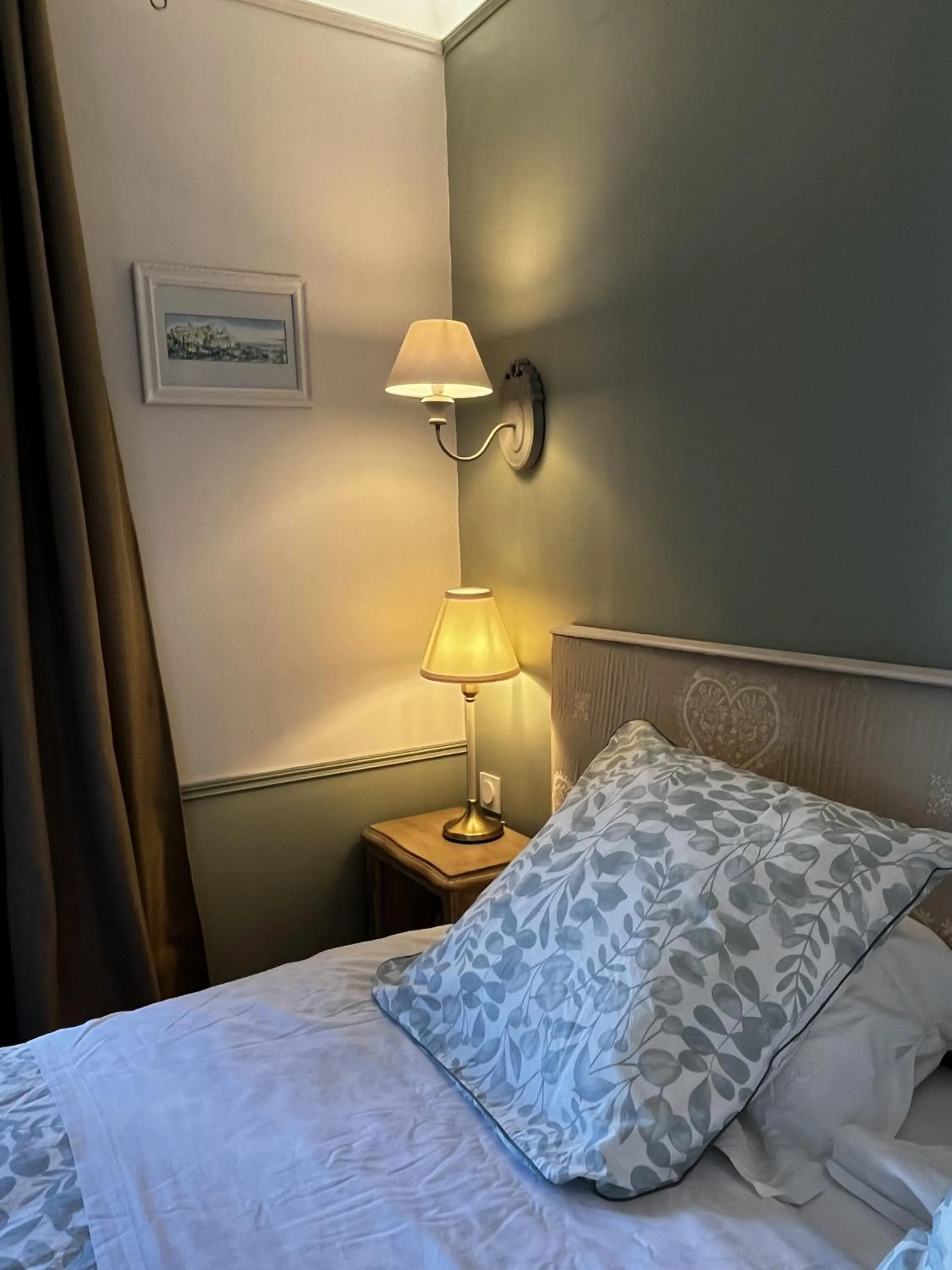 Bedroom, Bed in Le Mazet de Tourrettes