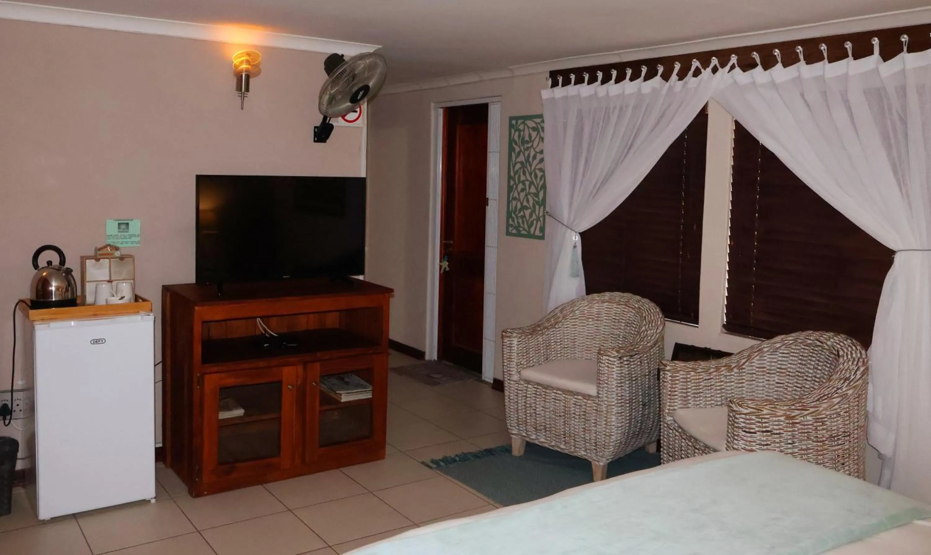 Bedroom, Bed in The Leopard Tree