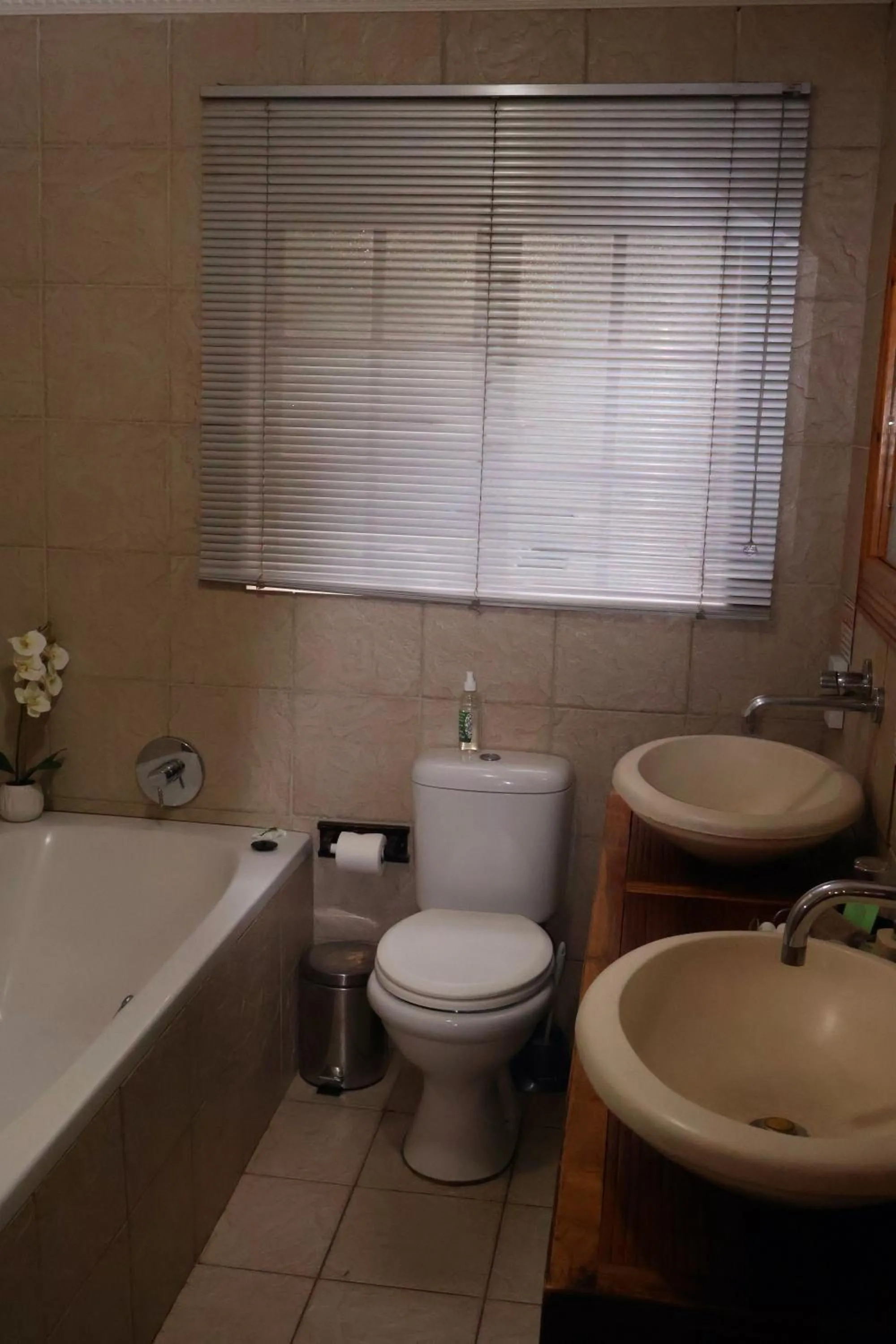 Bathroom in The Leopard Tree