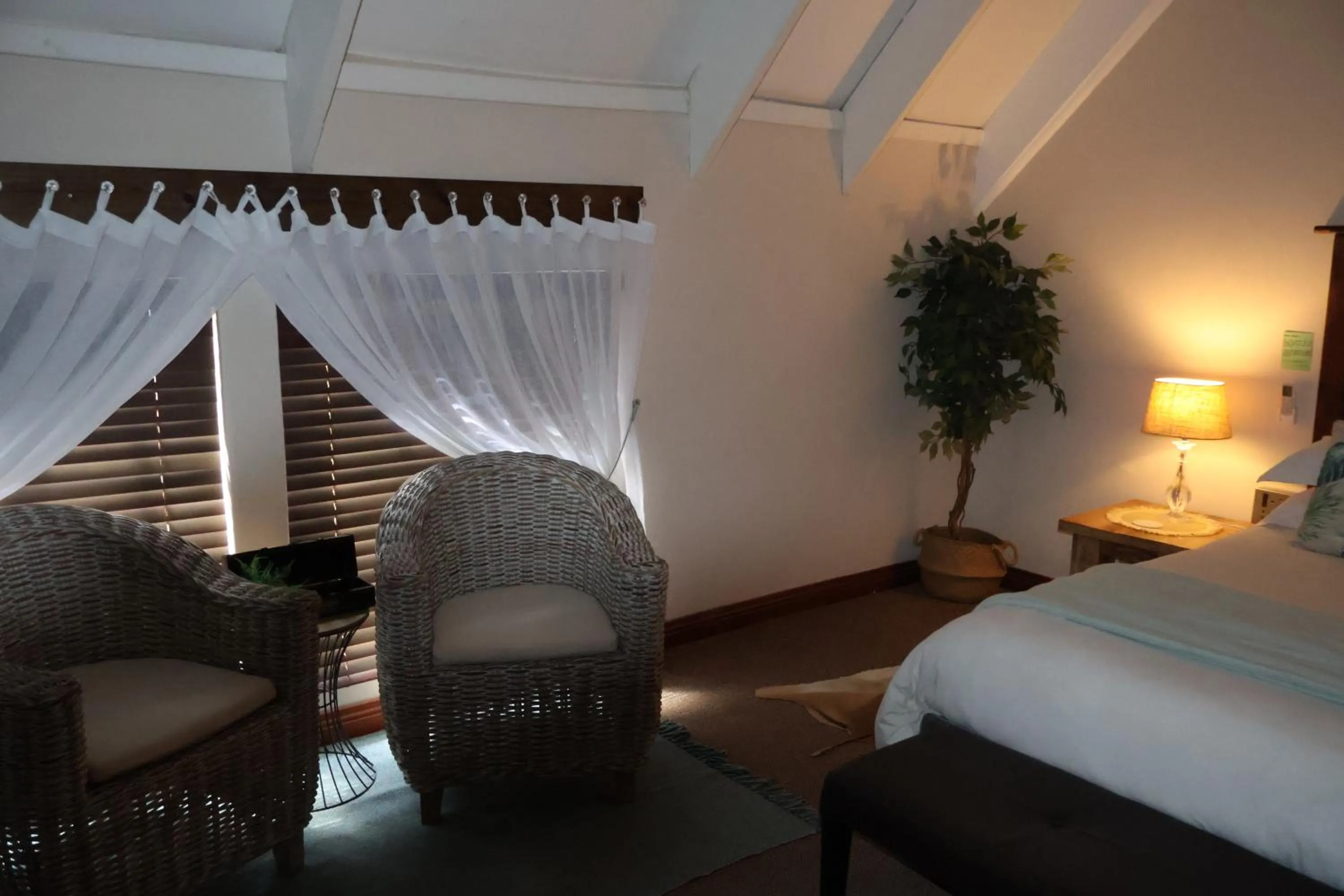 Bedroom, Bed in The Leopard Tree