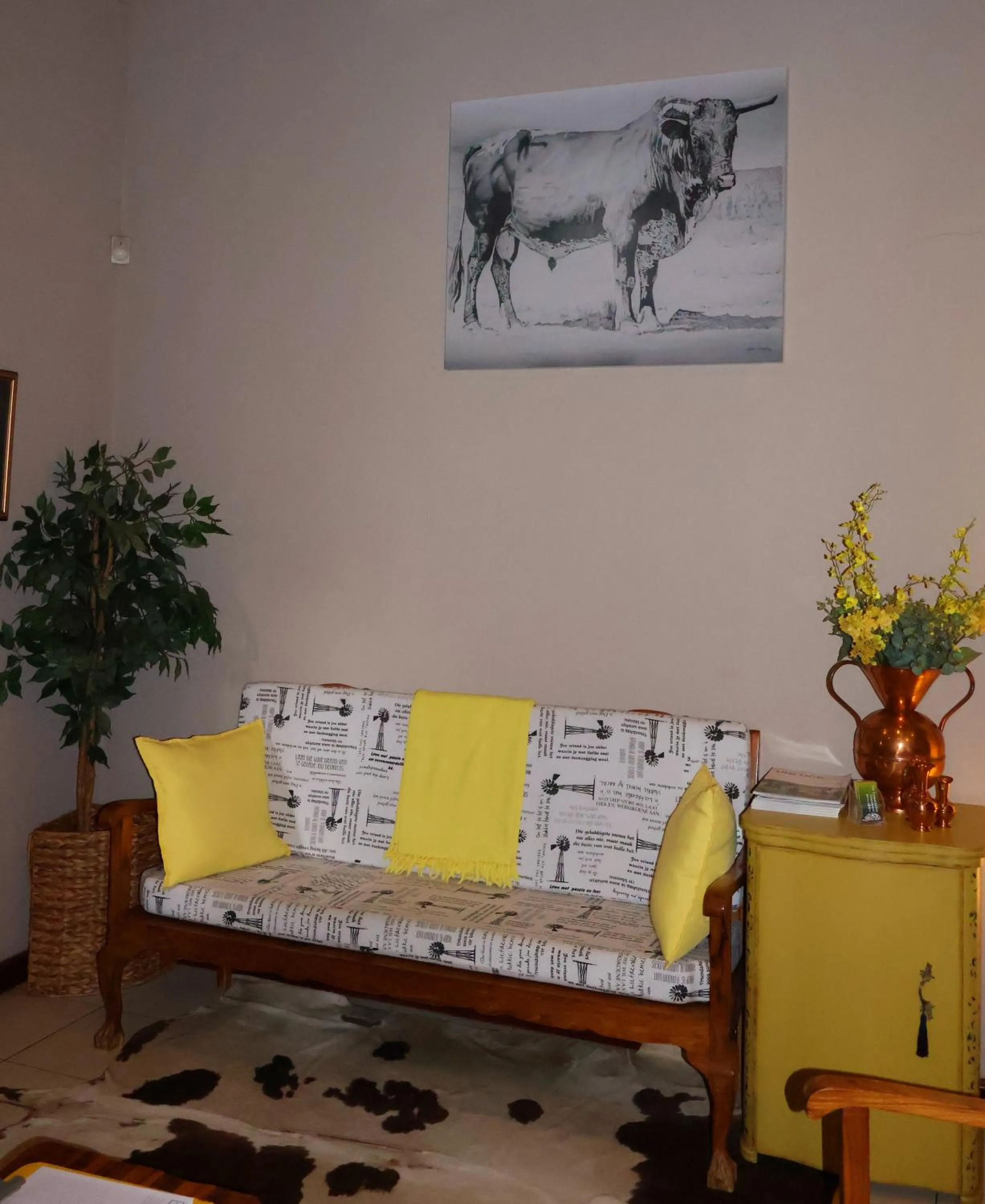 Living room in The Leopard Tree