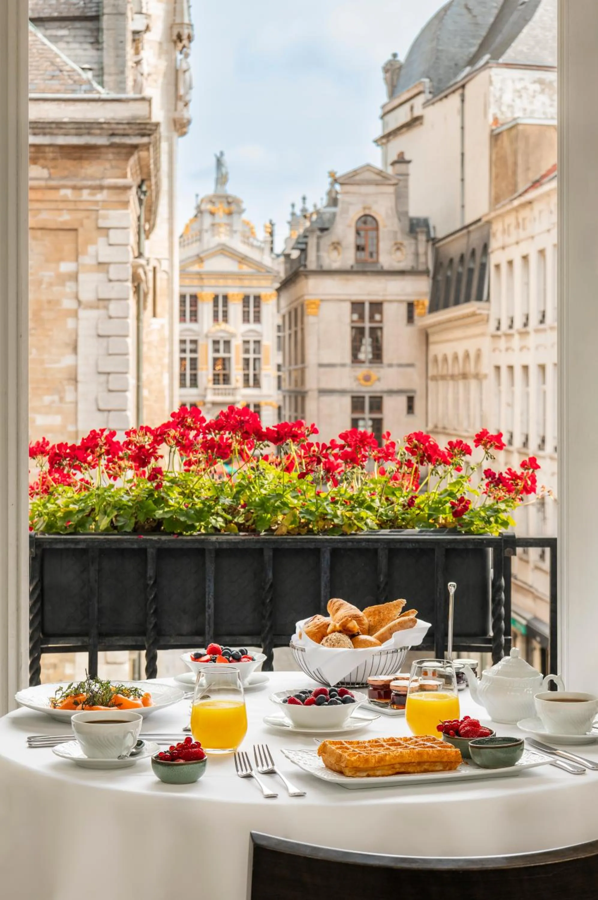 Balcony/Terrace in Hotel Amigo, a Rocco Forte Hotel