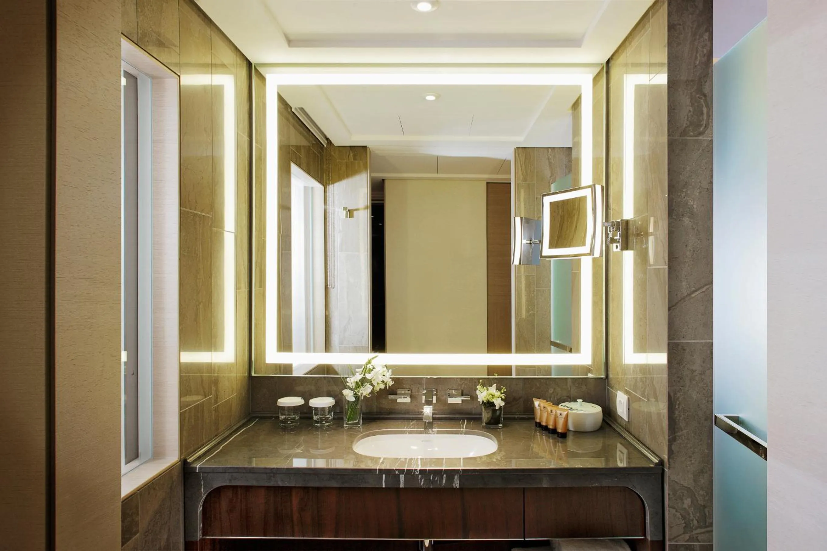 Bathroom in Tangla Hotel Brussels