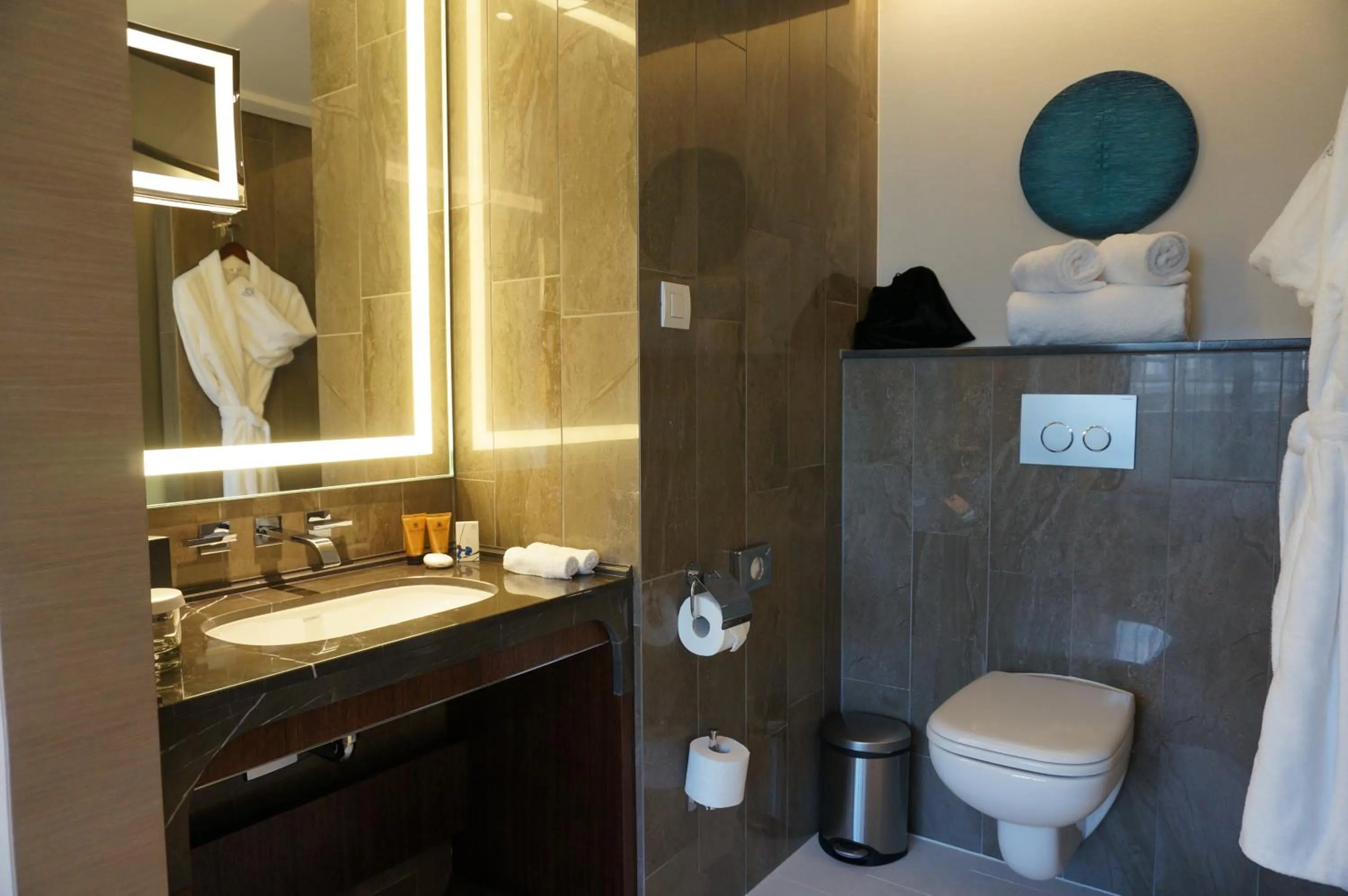 Bathroom in Tangla Hotel Brussels