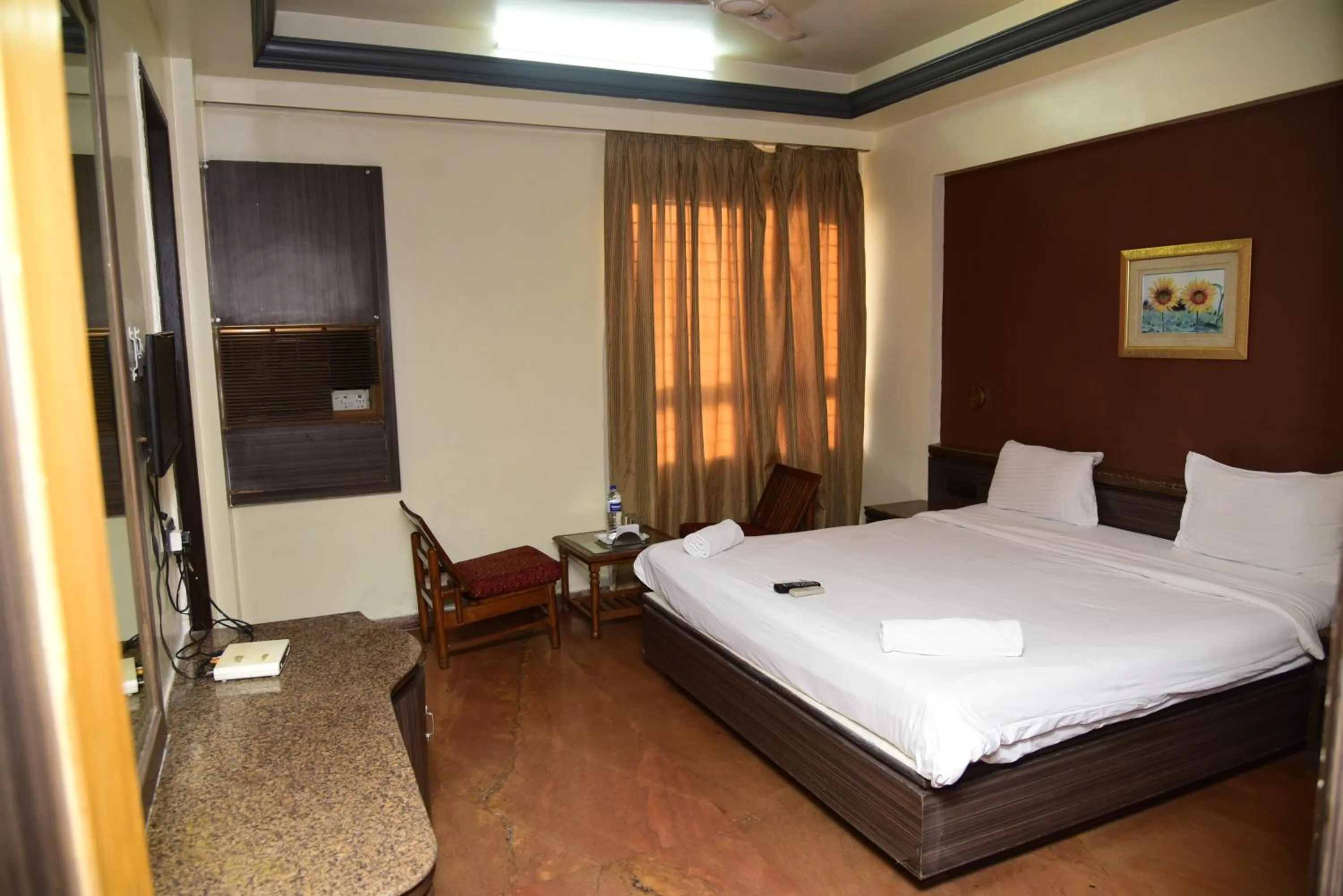 Bed in Celebrations Inn Pune