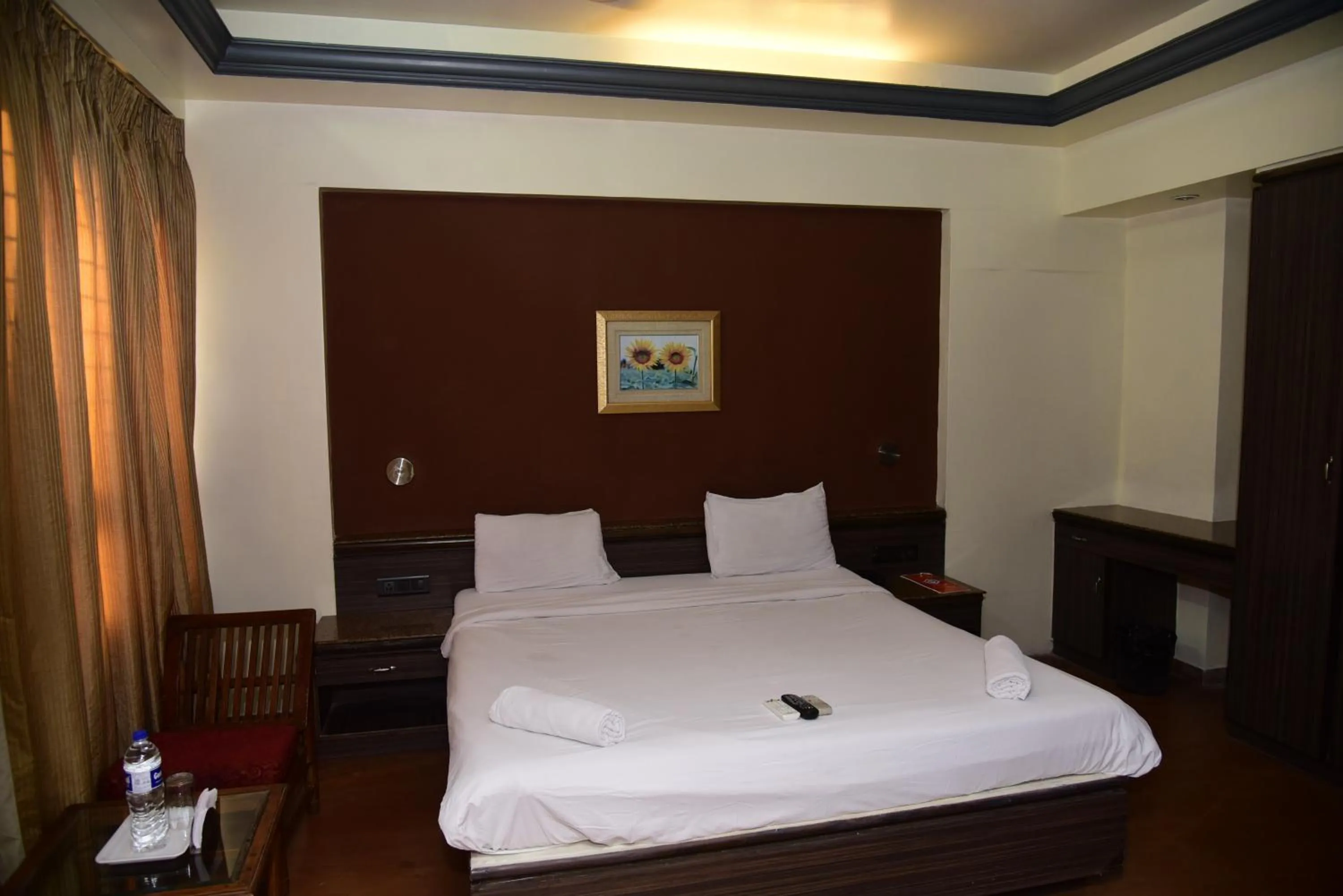 Bed in Celebrations Inn Pune