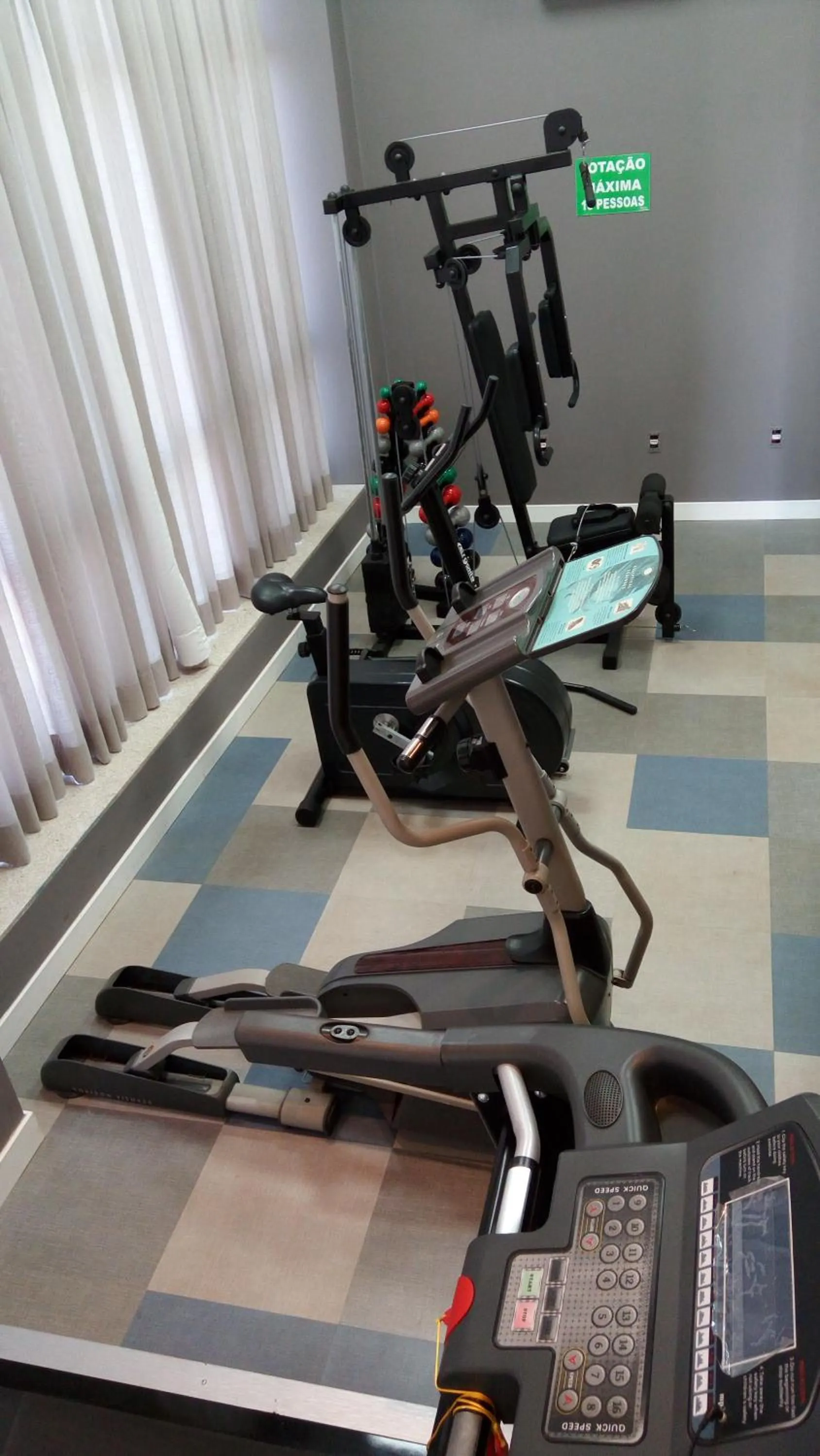Fitness centre/facilities in ibis Styles Birigui