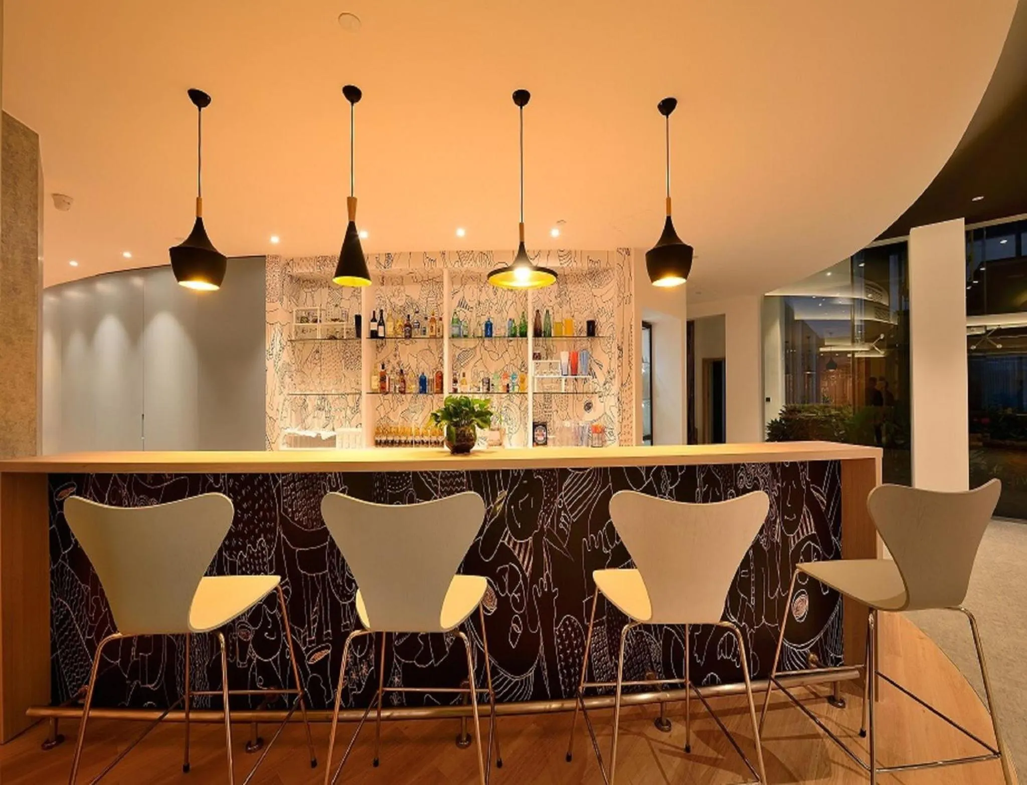 Lounge or bar, Lounge/Bar in Ibis Shanghai New Hongqiao