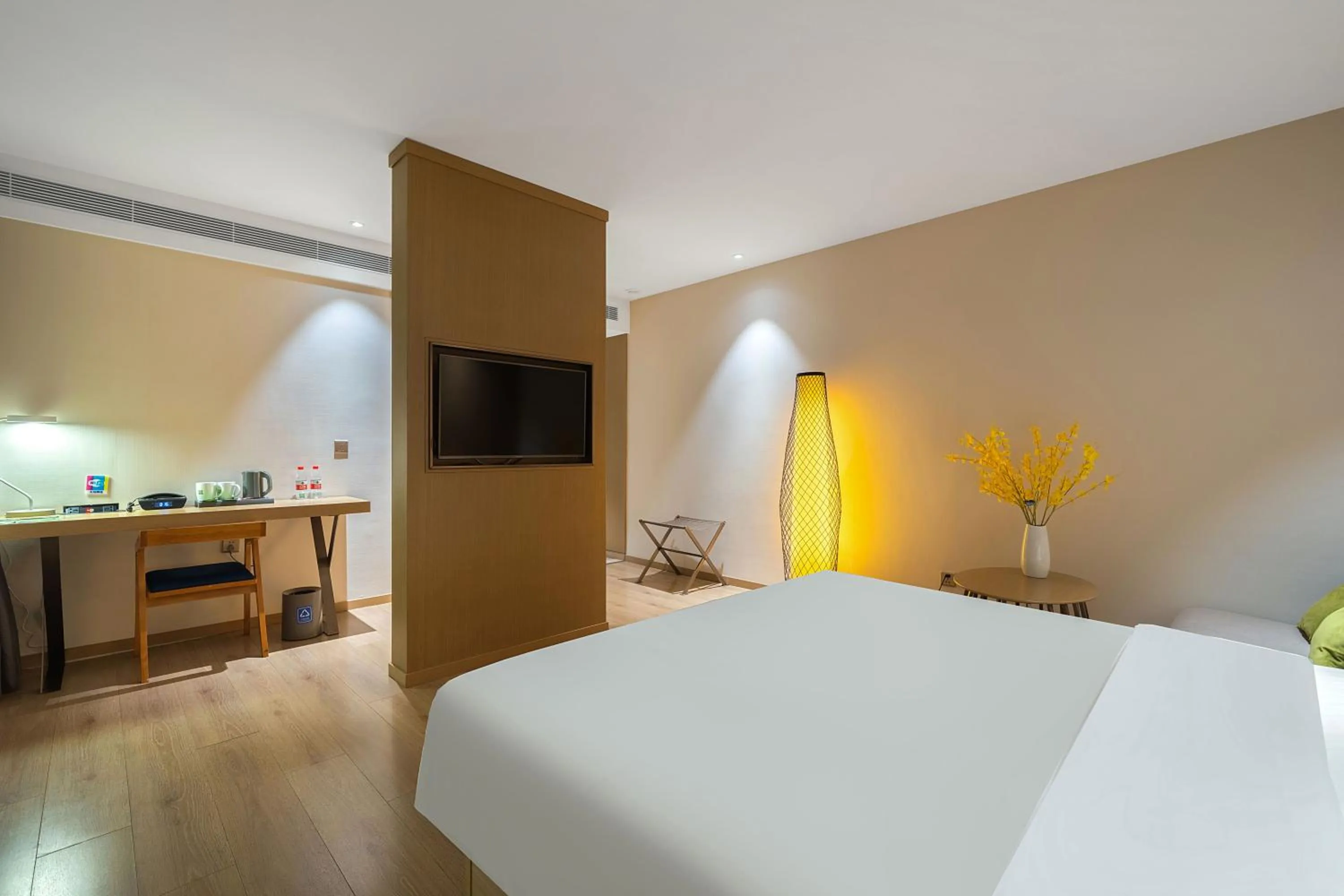 Bed in Ibis Styles XM Zhongshan Hotel