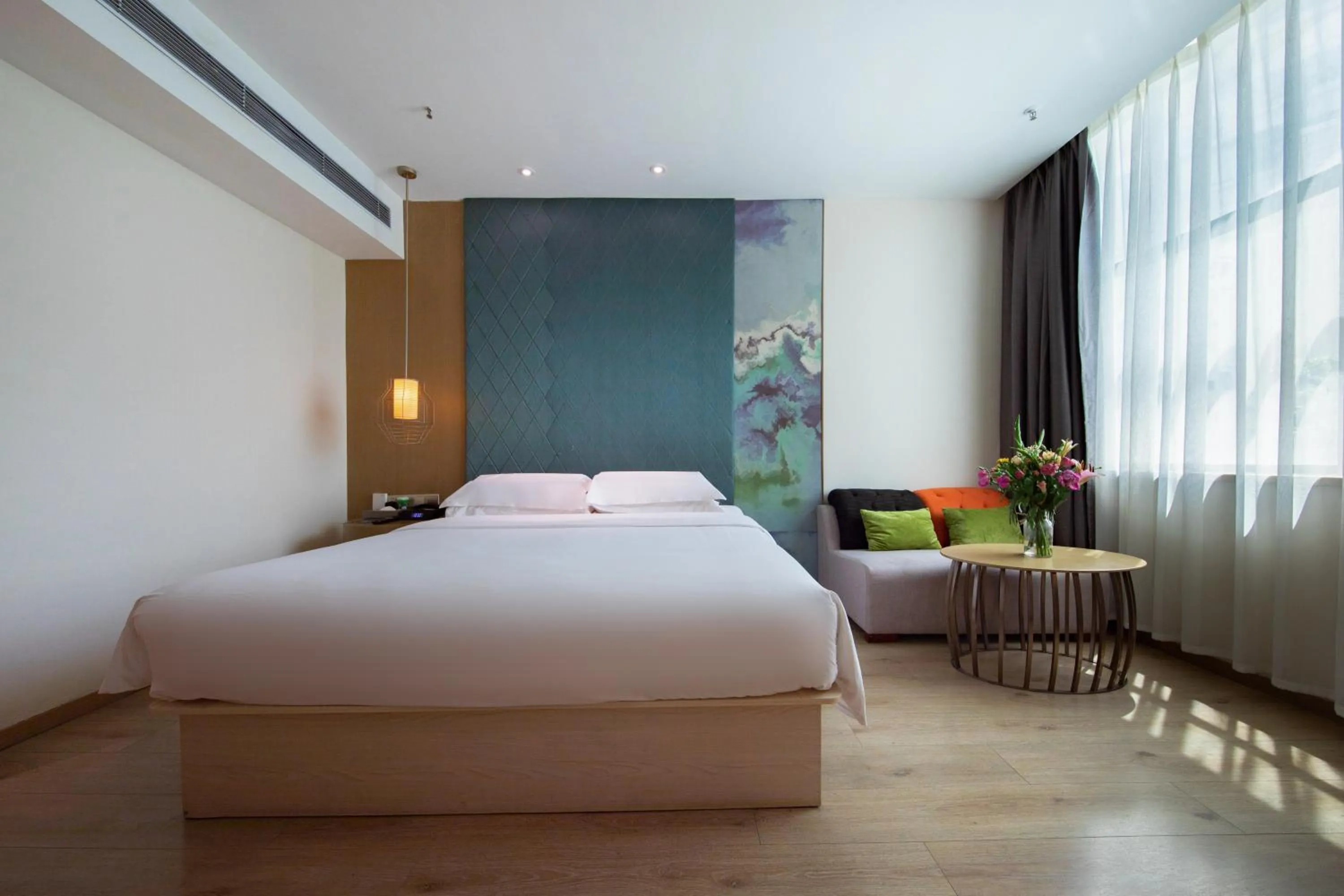 Property building, Bed in Ibis Styles XM Zhongshan Hotel