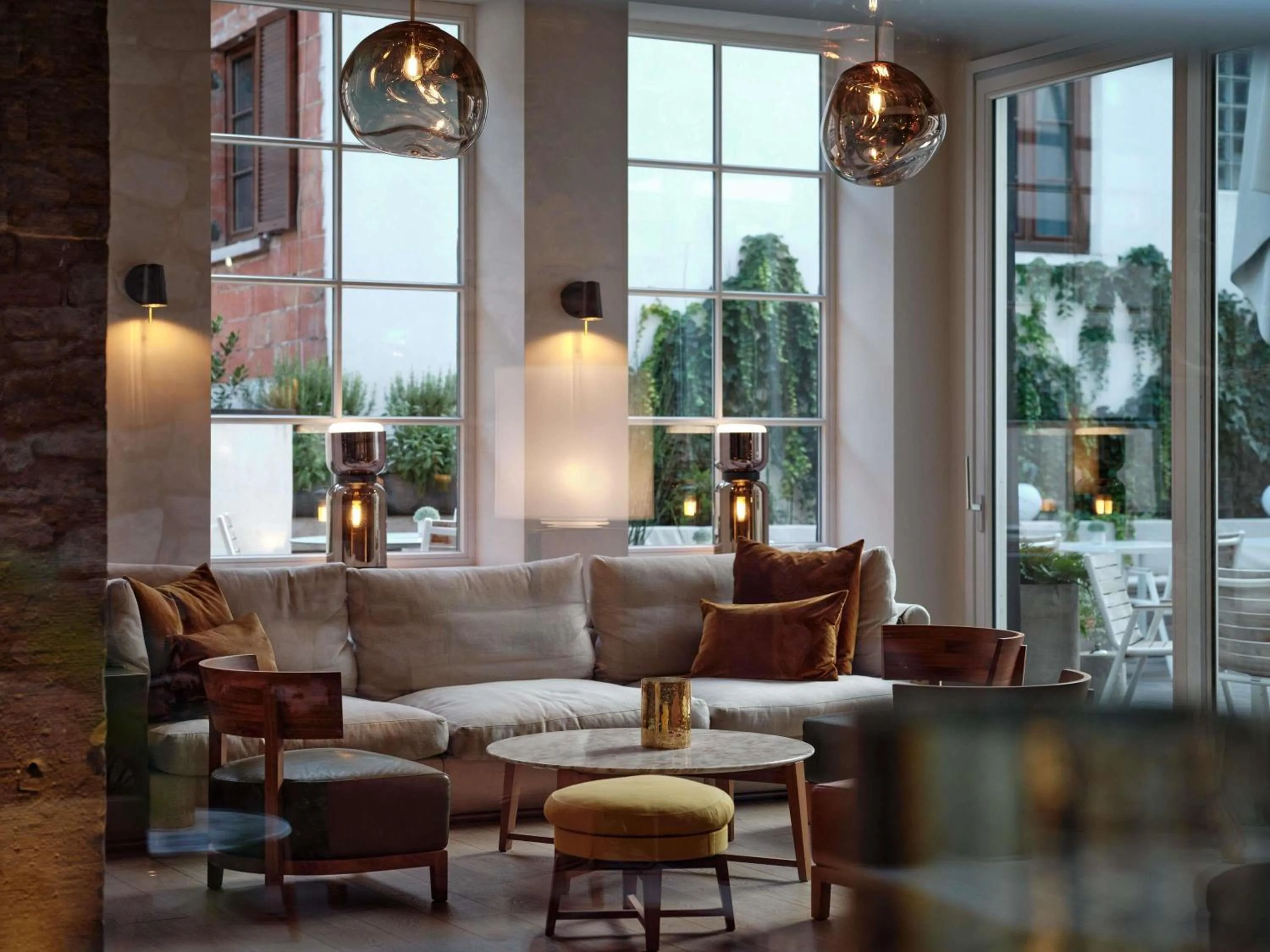 Lounge or bar in 5 Terres Hotel & Spa - MGallery Collection