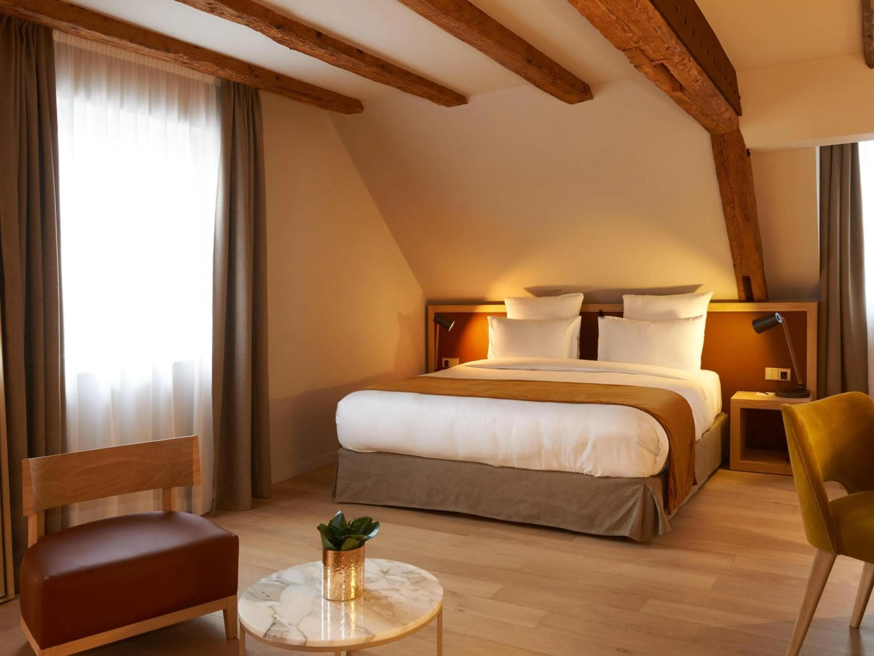 Bedroom, Bed in 5 Terres Hotel & Spa - MGallery Collection