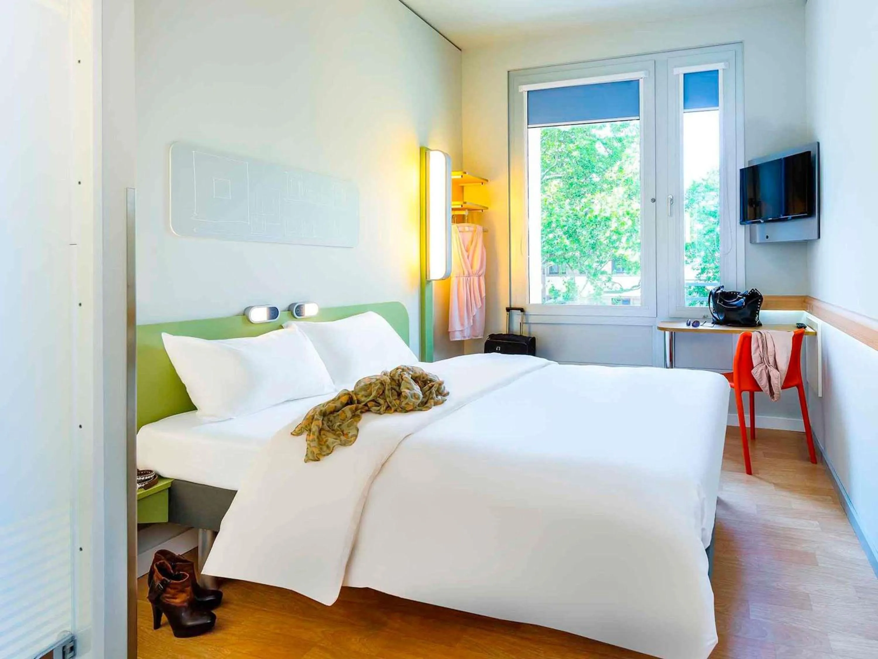 Bedroom, Bed in ibis budget Frankfurt City Ost