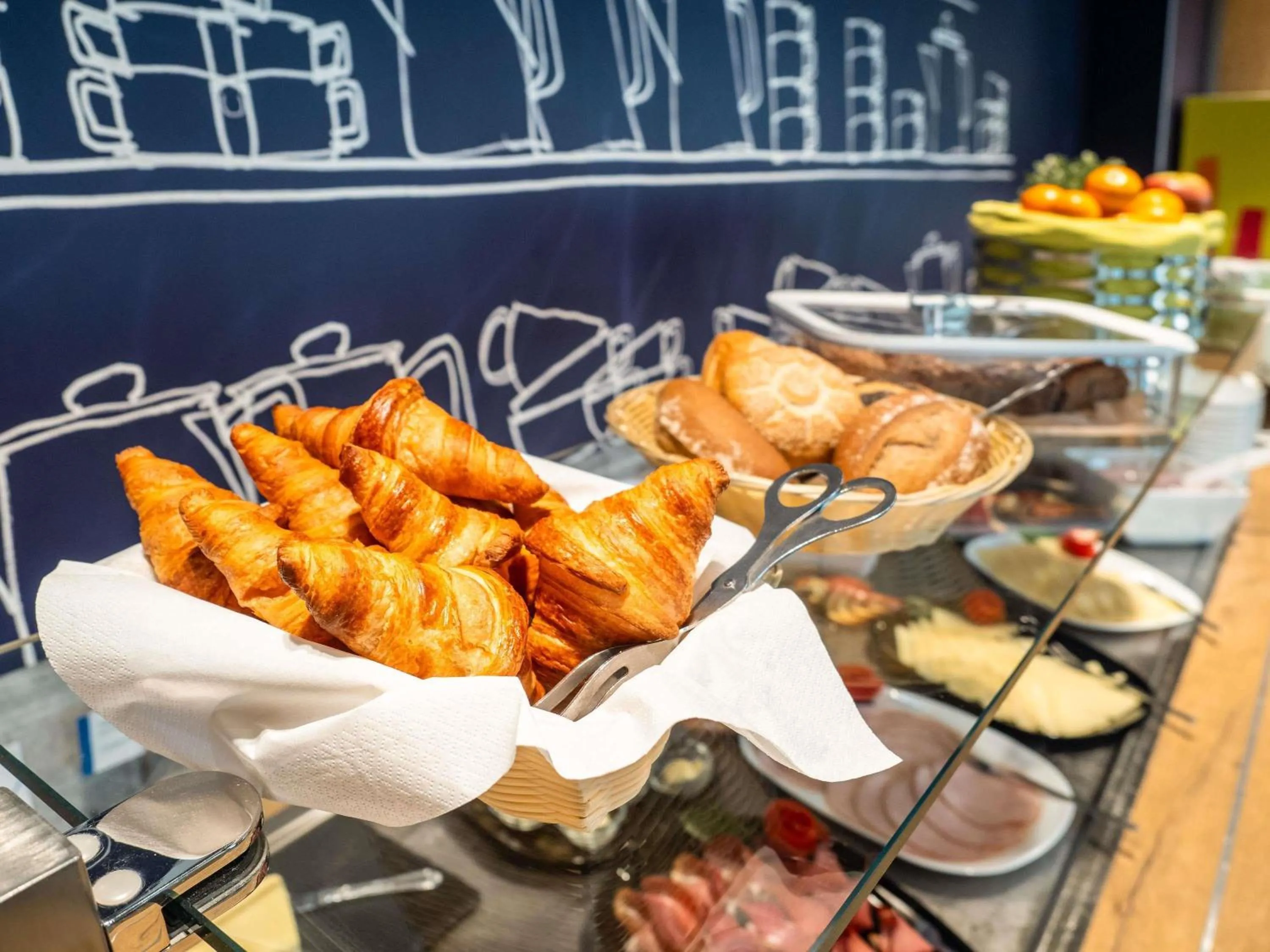 Breakfast in ibis budget Frankfurt City Ost