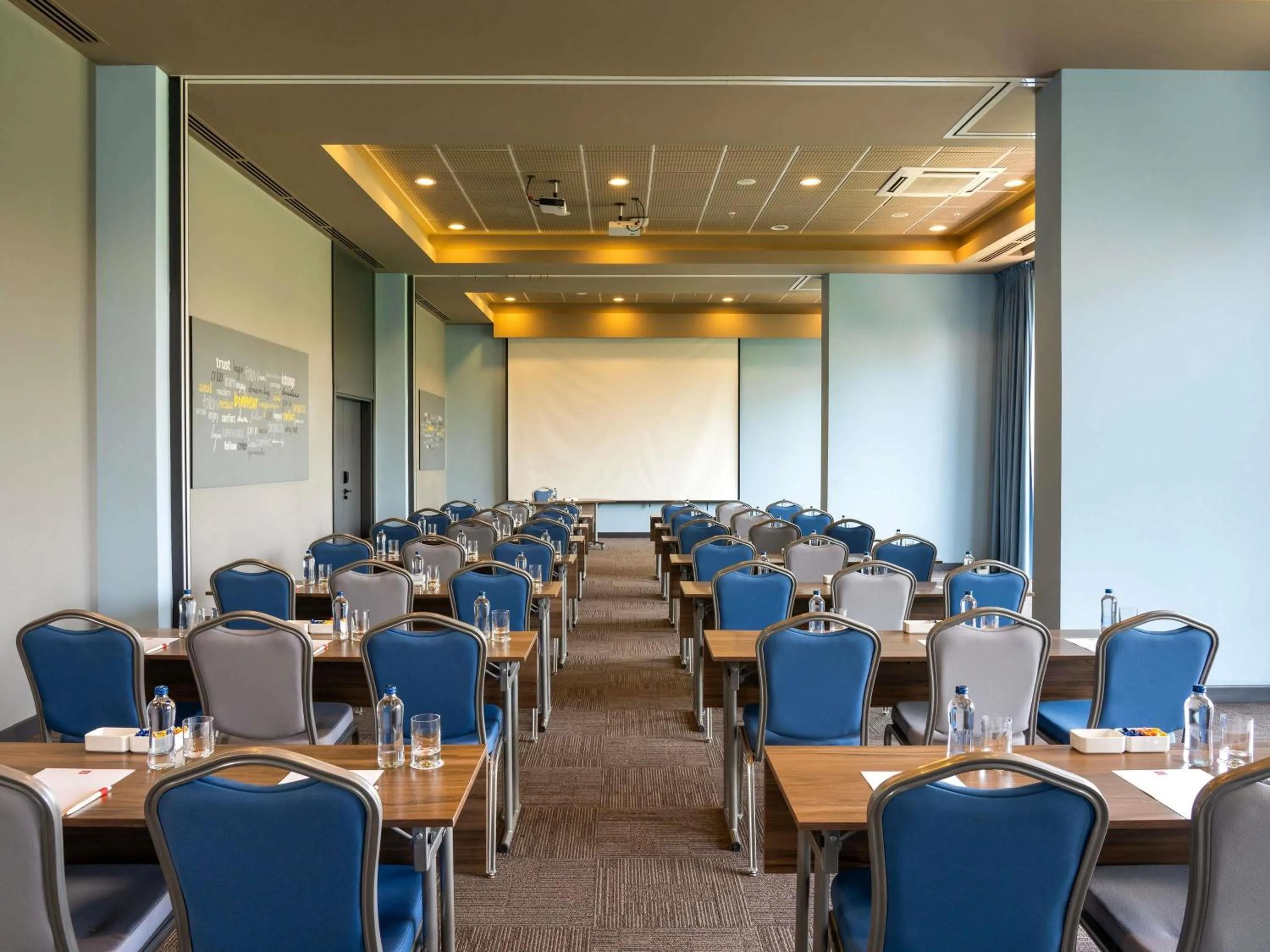 Meeting/conference room in Ibis Istanbul Tuzla Hotel
